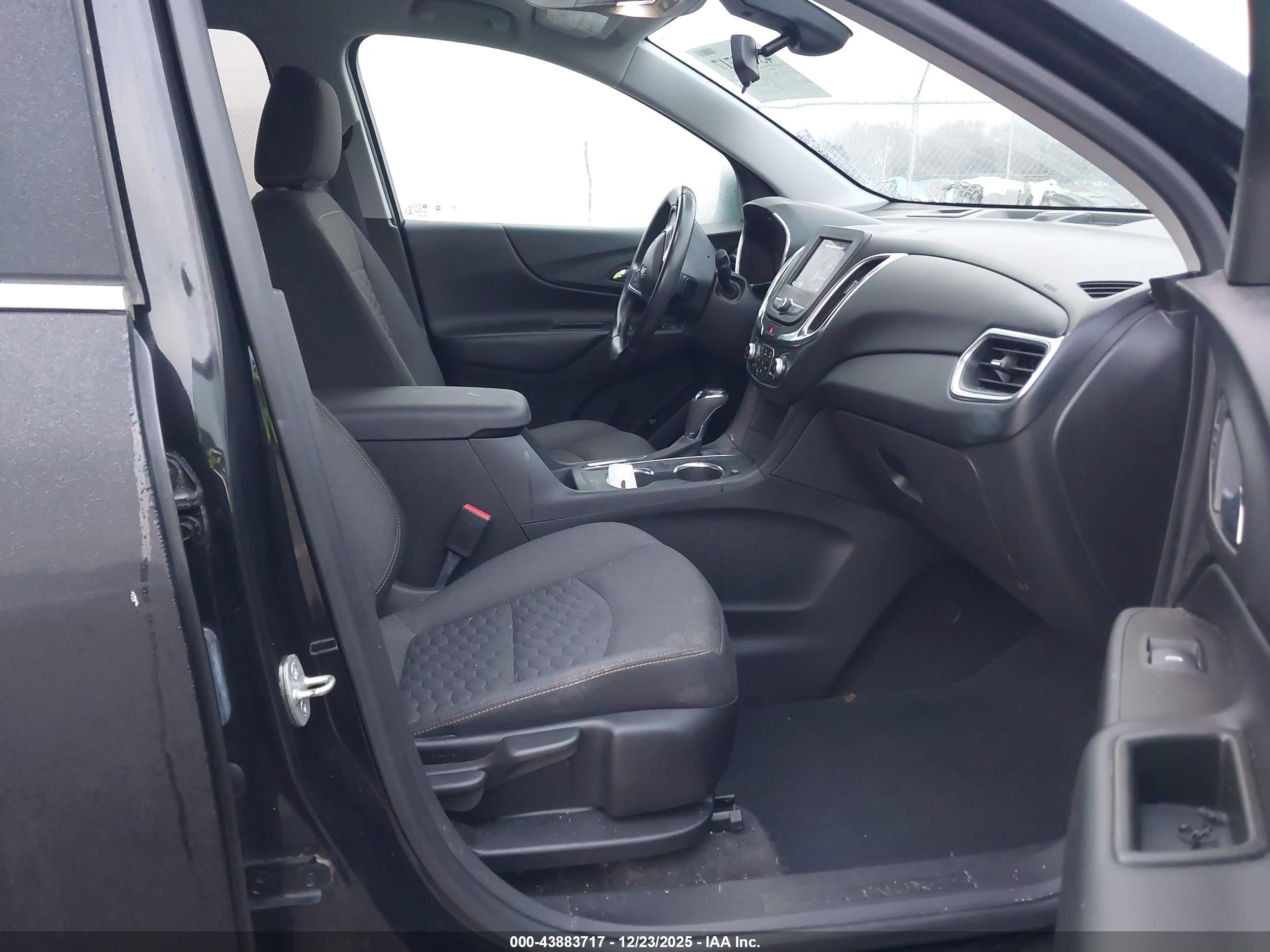CHEVROLET EQUINOX image 5