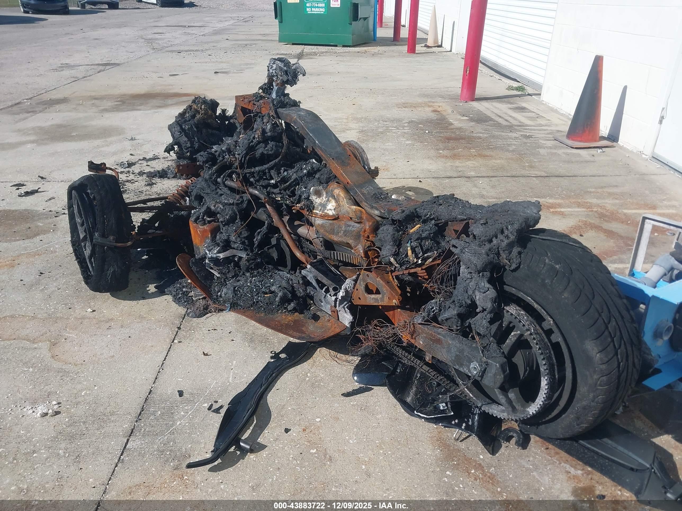 CAN-AM SPYDER image 3