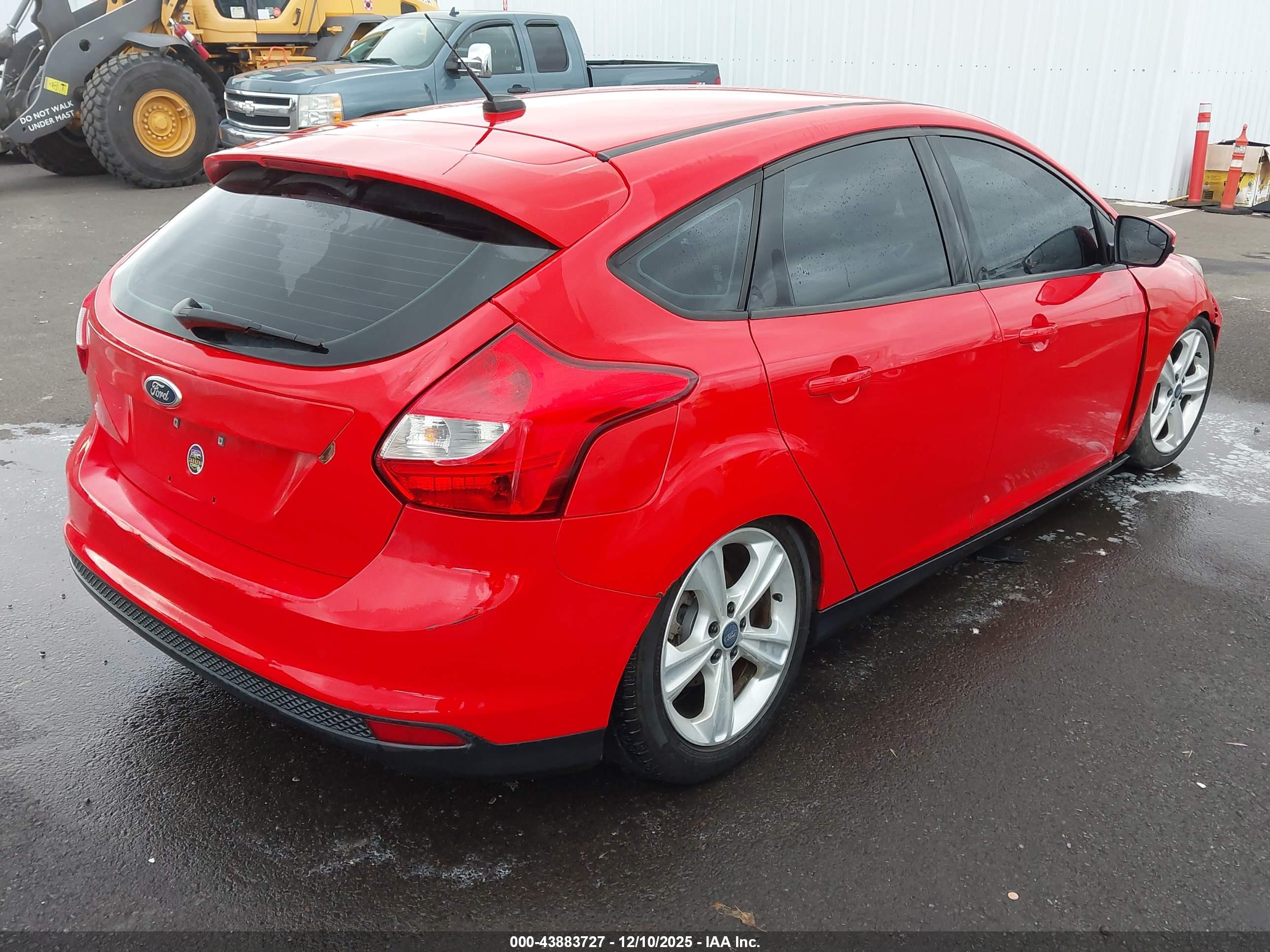 FORD FOCUS image 4