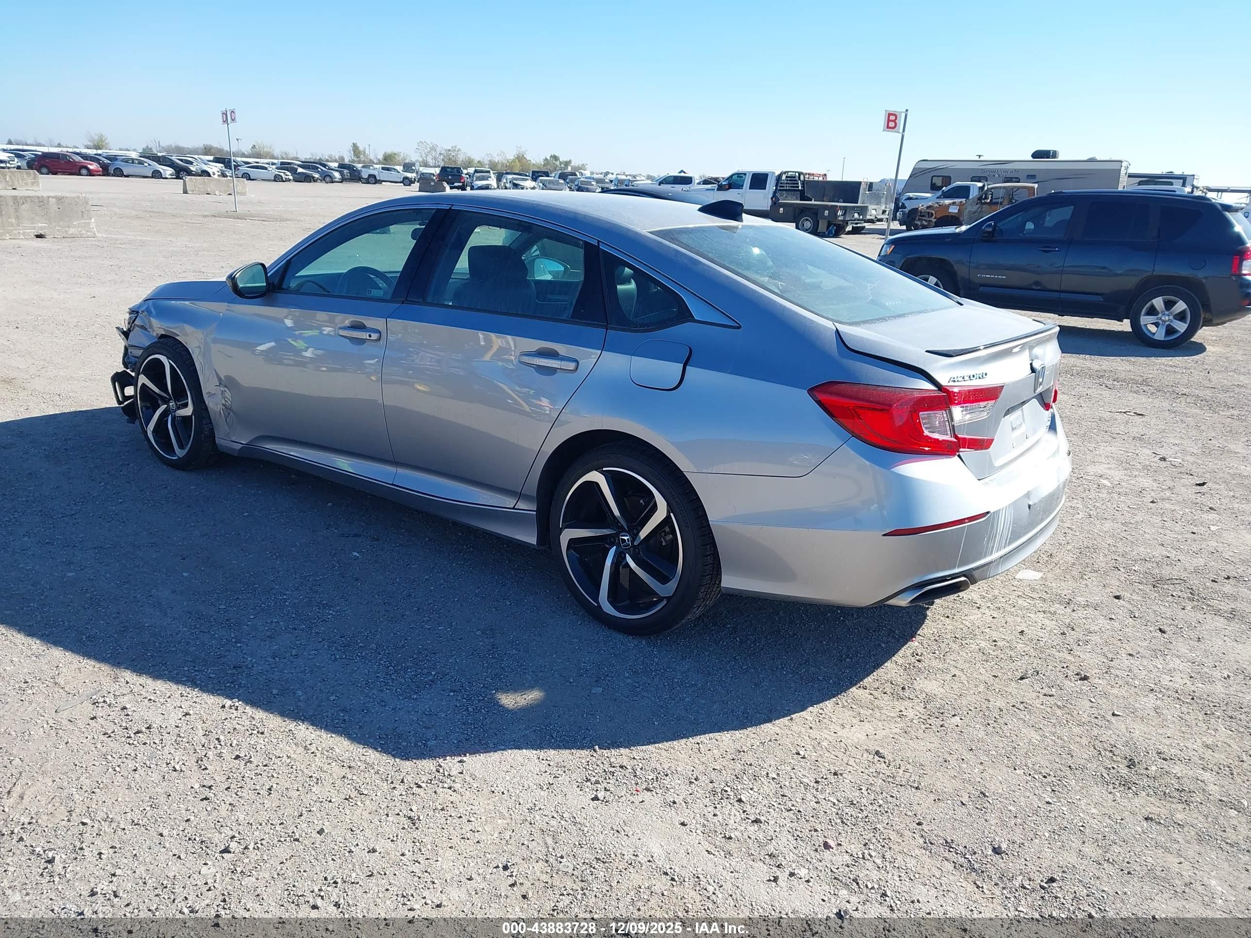 HONDA ACCORD image 3