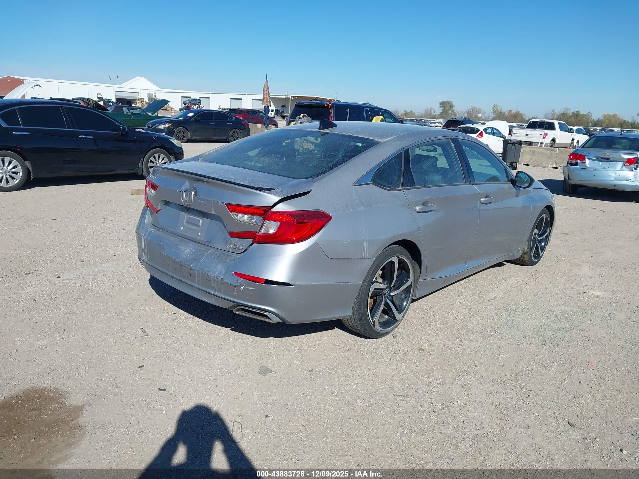 HONDA ACCORD image 4