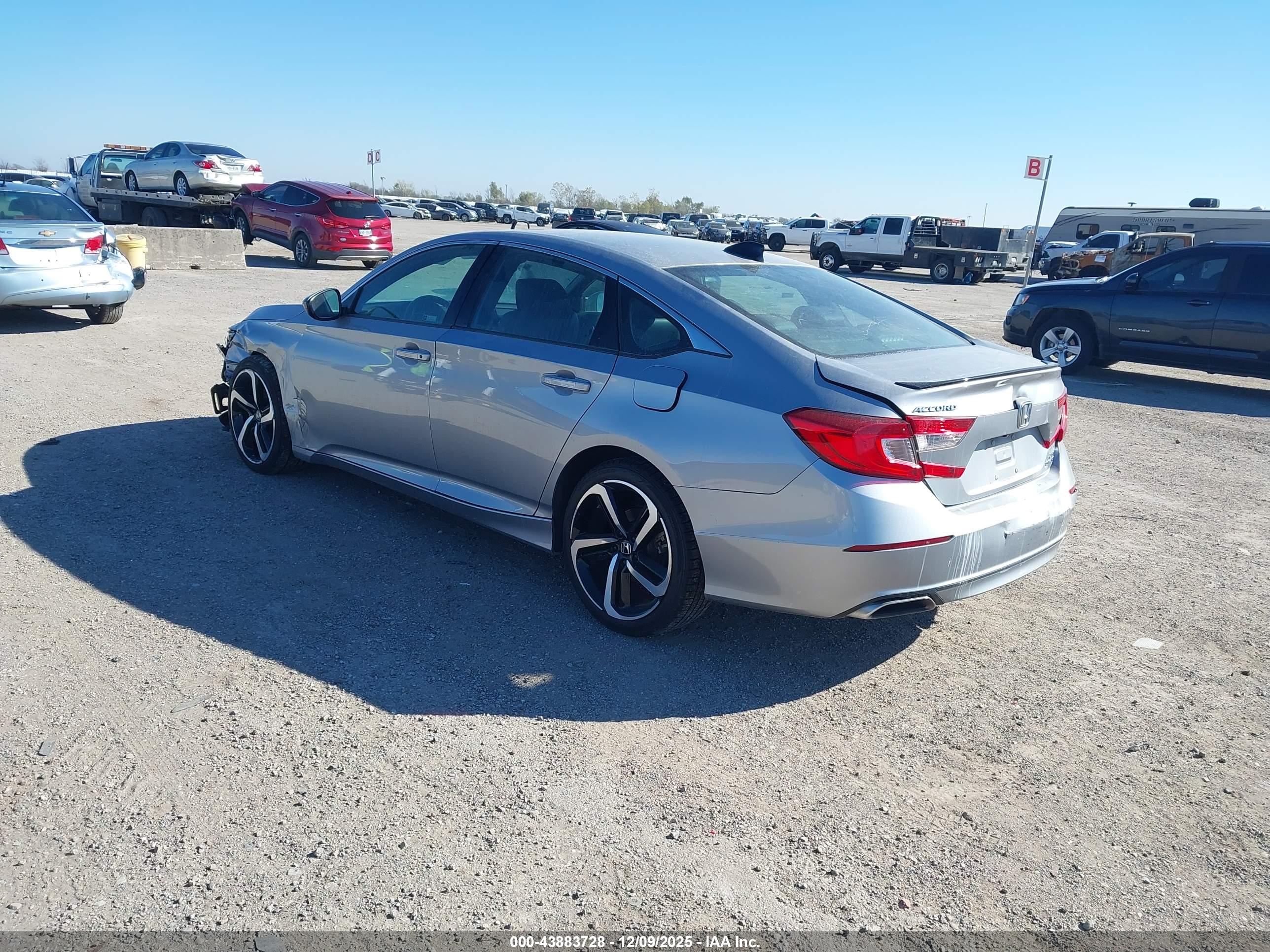 HONDA ACCORD image 6