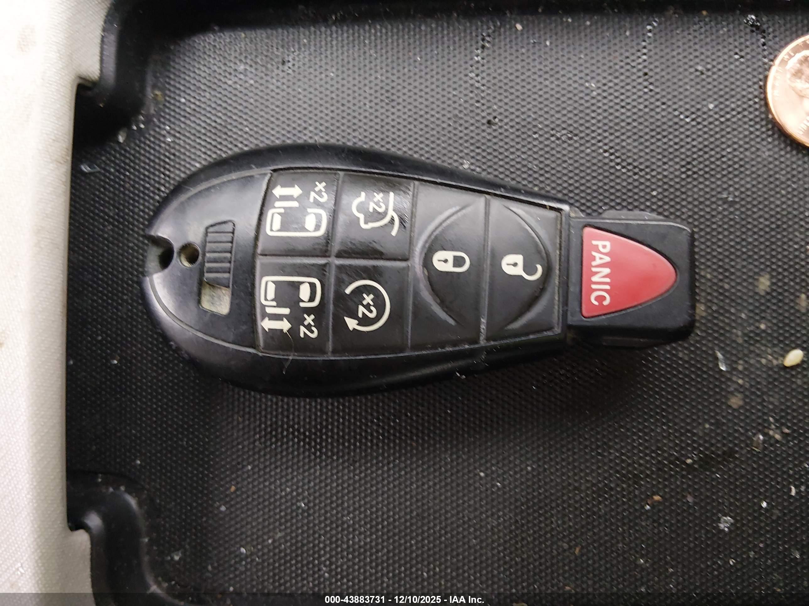 CHRYSLER TOWN image 11