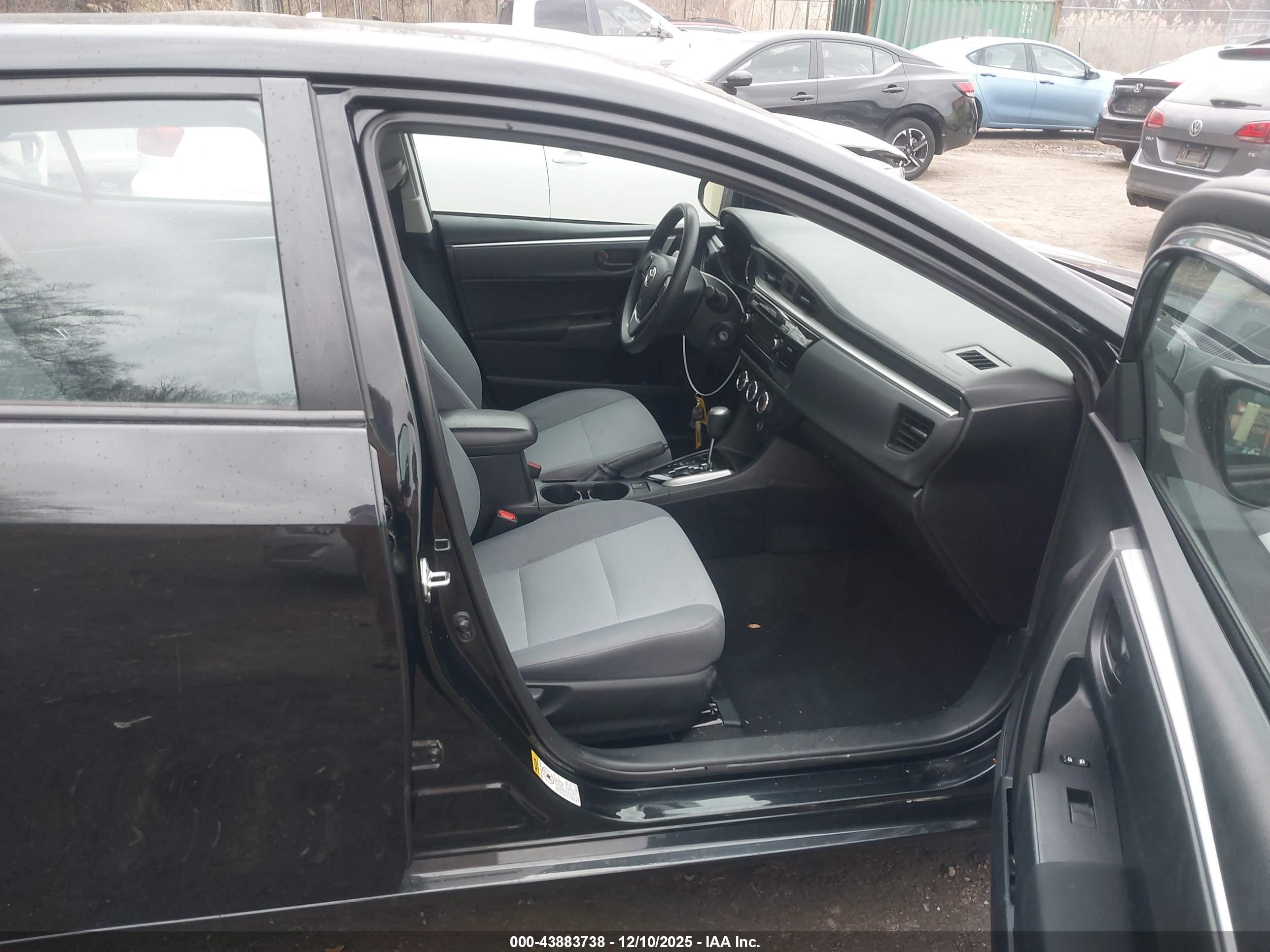TOYOTA COROLLA image 5