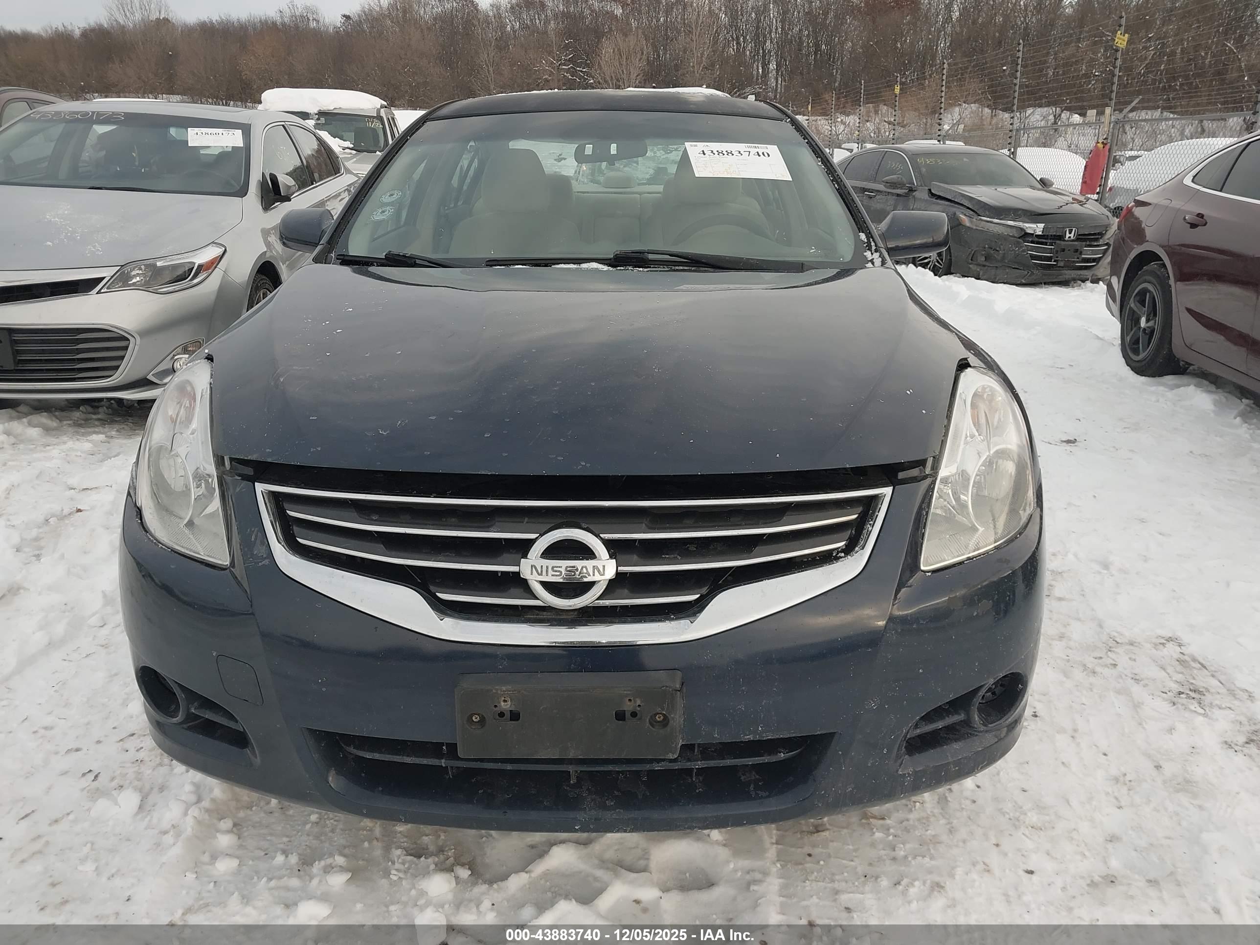 NISSAN ALTIMA image 6