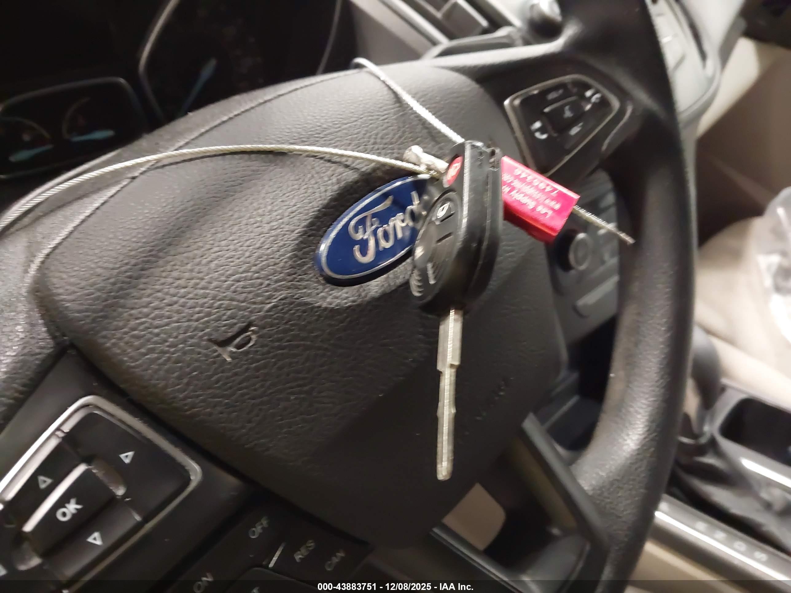 FORD ESCAPE image 11