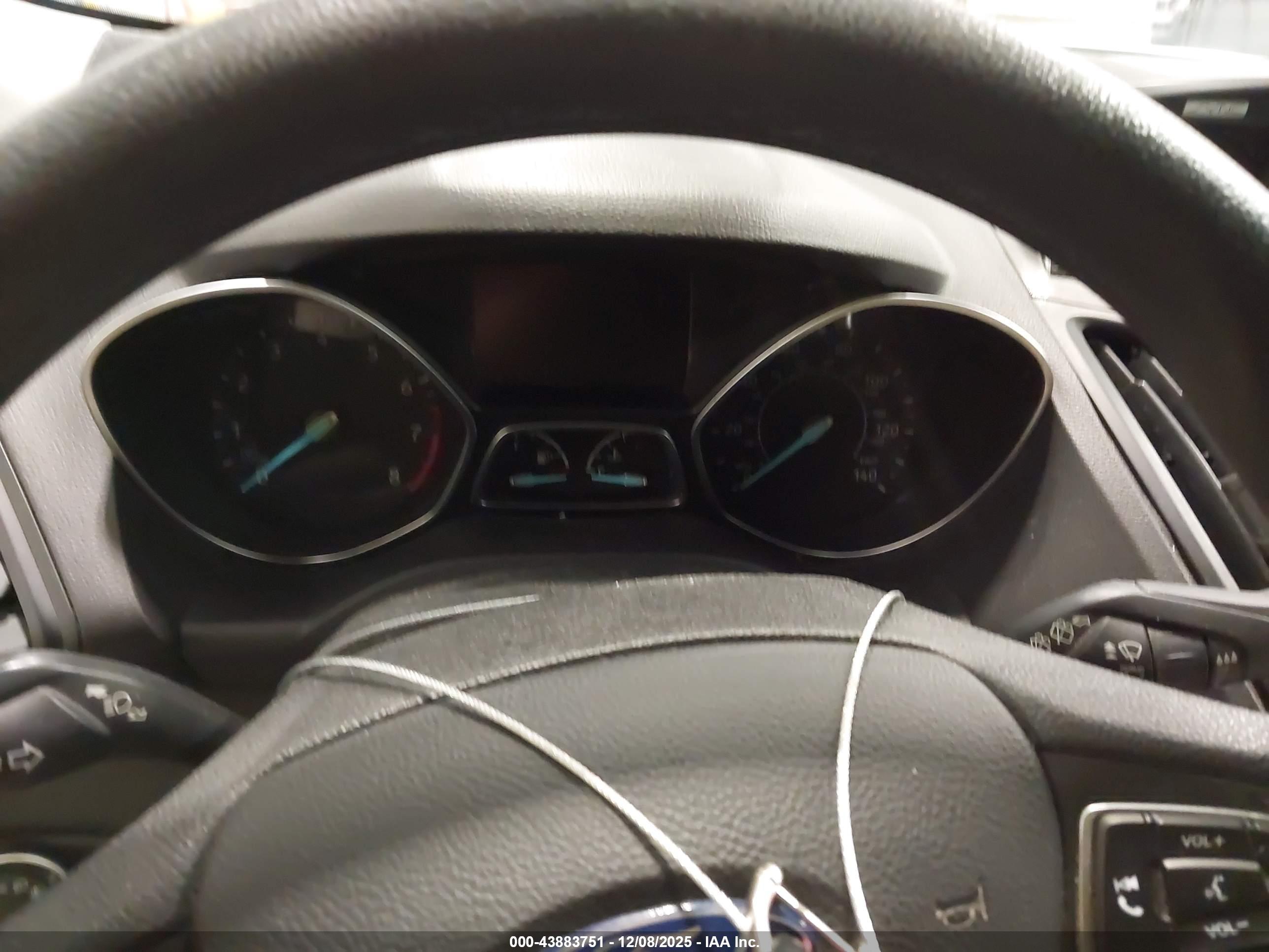 FORD ESCAPE image 7