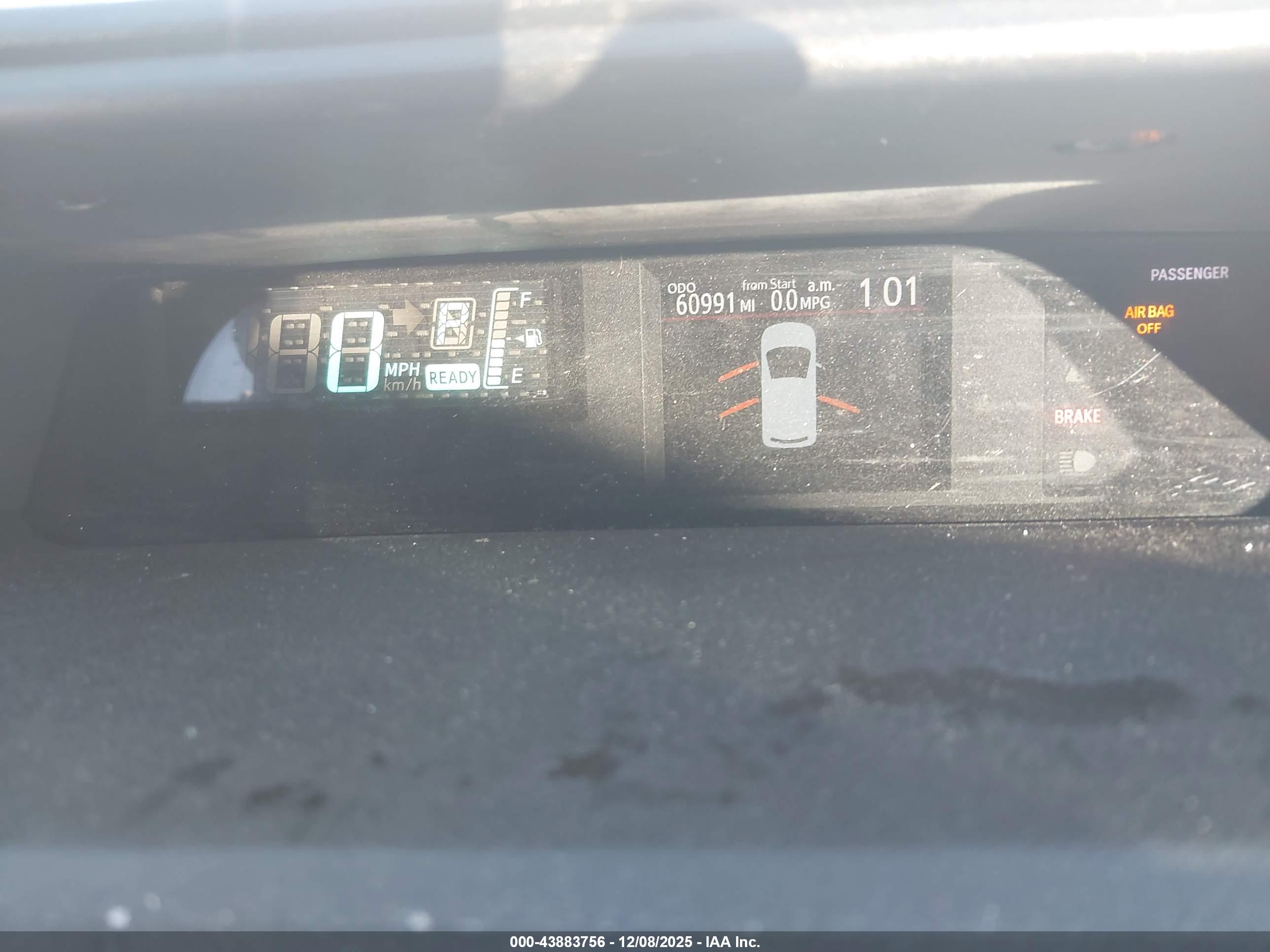 TOYOTA PRIUS image 7