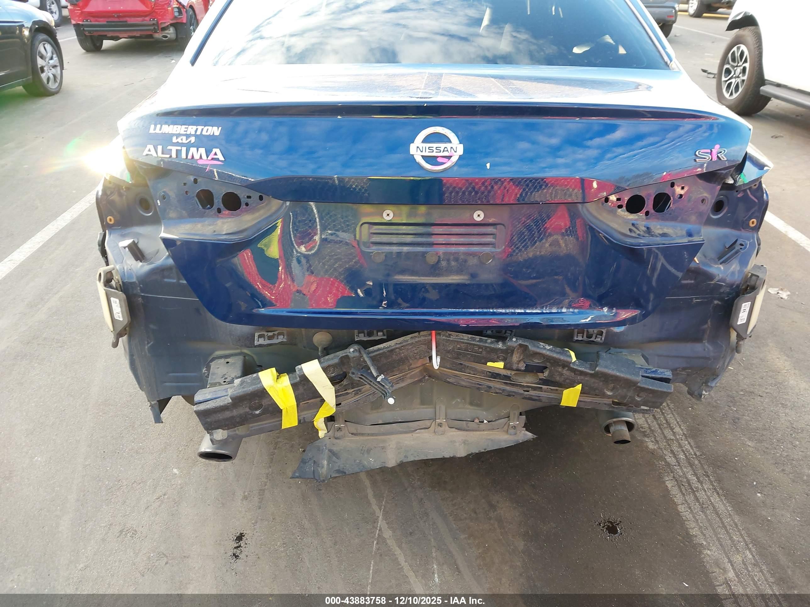 NISSAN ALTIMA image 6