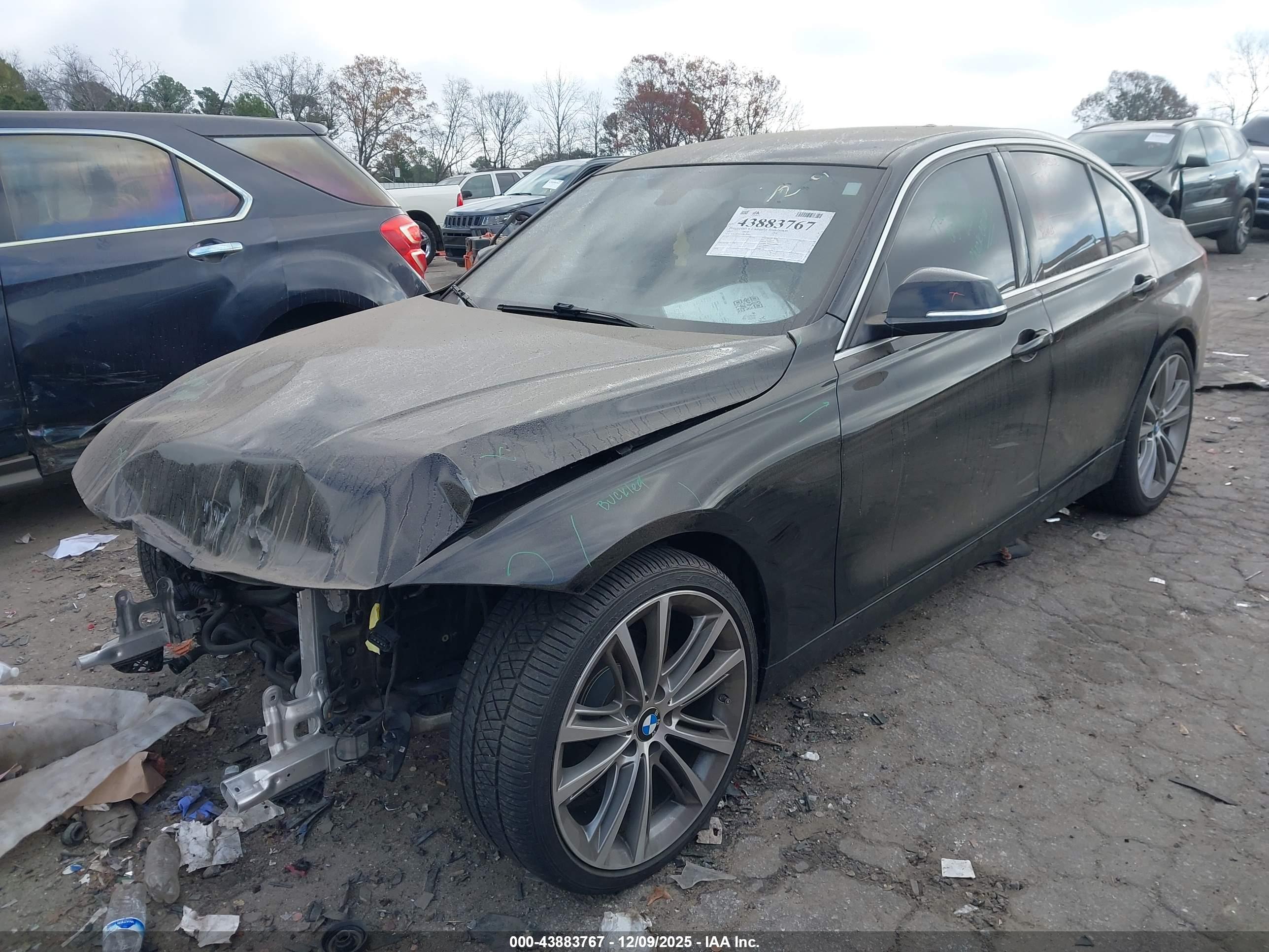 BMW 330I image 2
