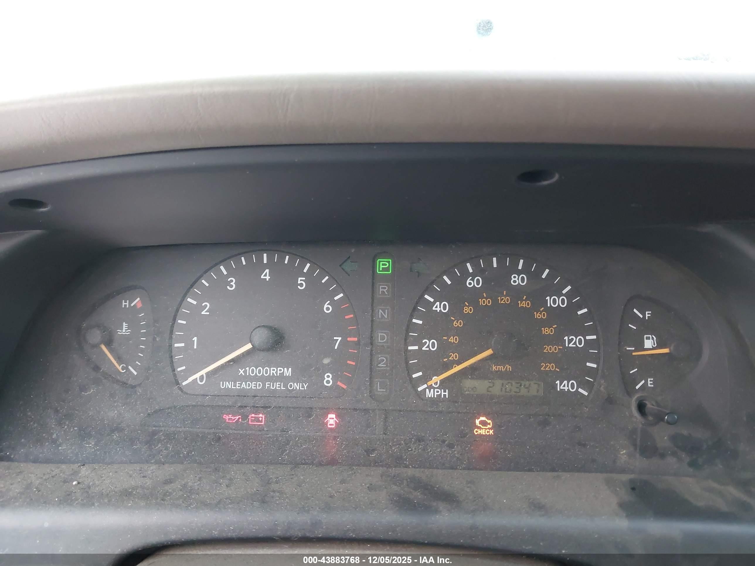 TOYOTA AVALON image 7