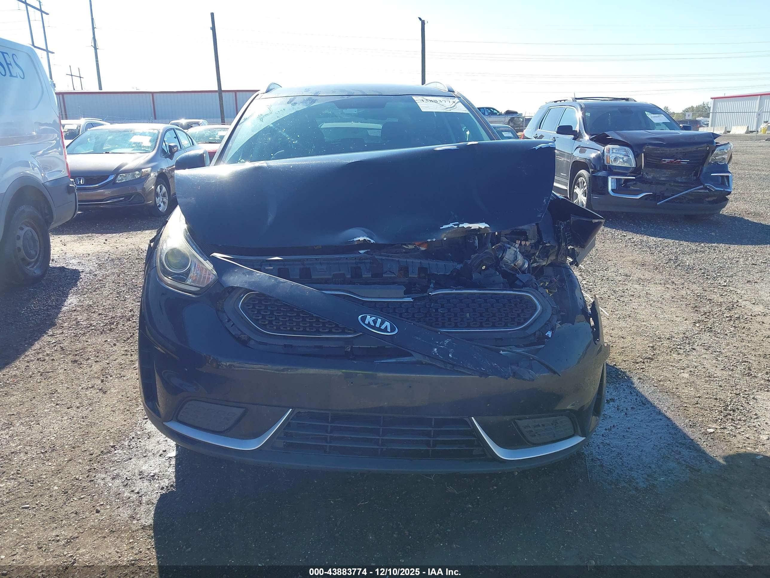 KIA NIRO image 6