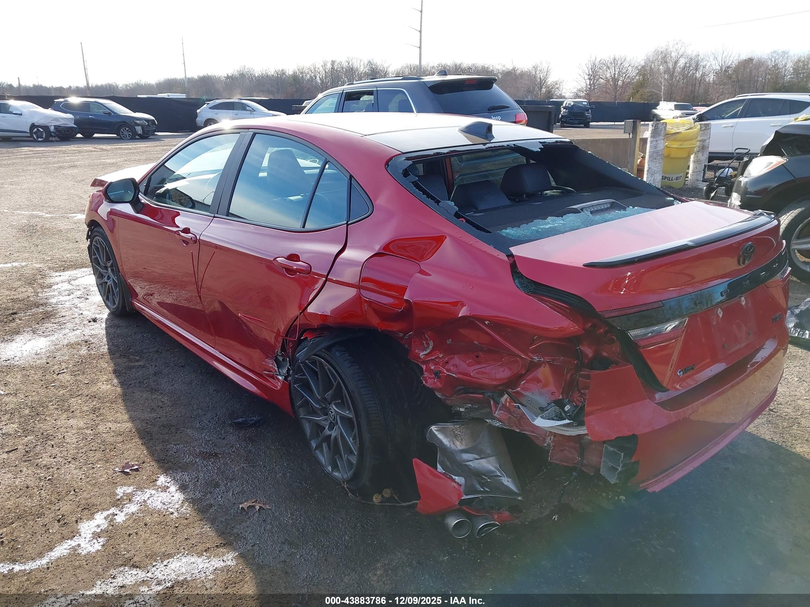TOYOTA CAMRY image 6