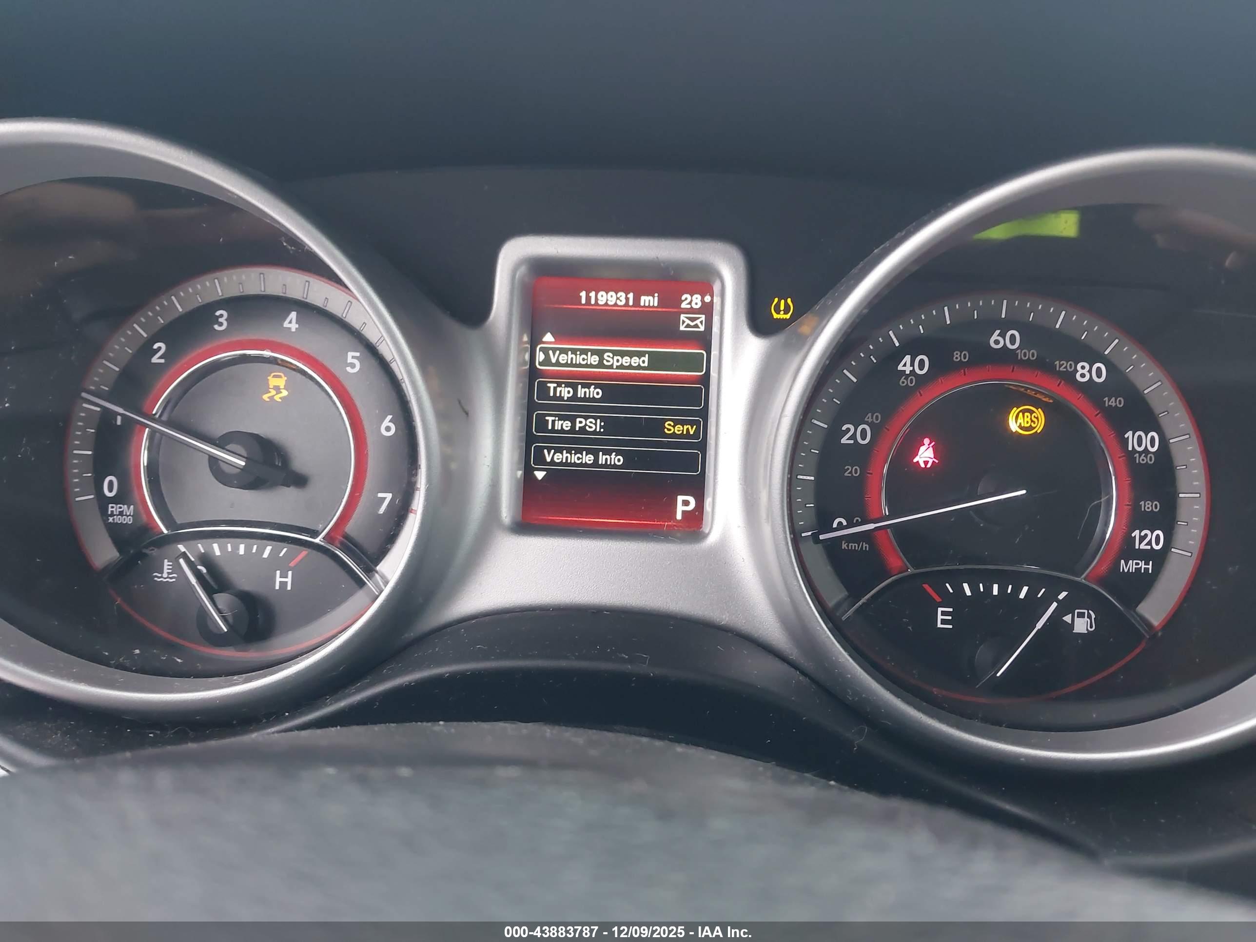 DODGE JOURNEY image 7