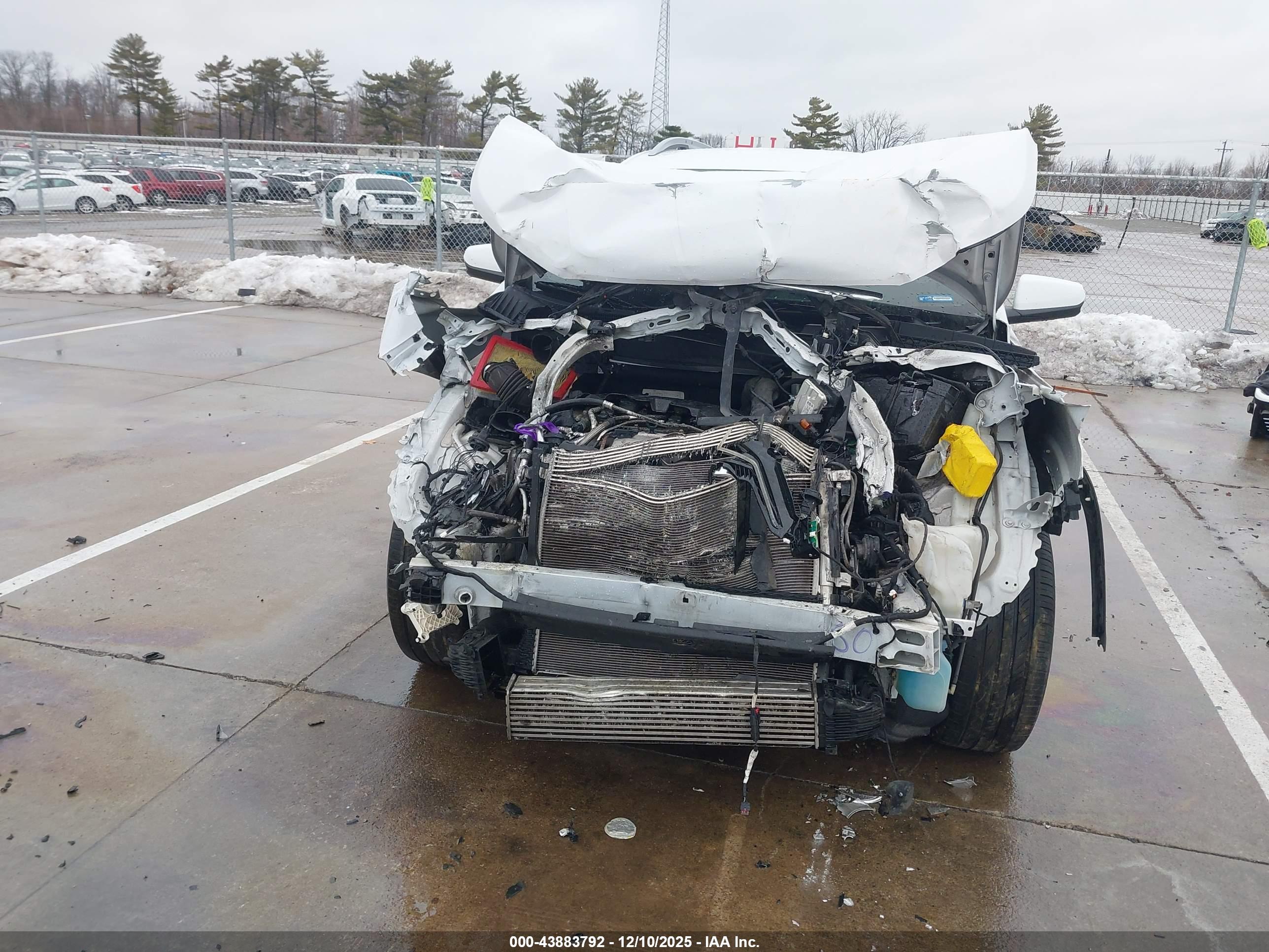 GMC TERRAIN image 6