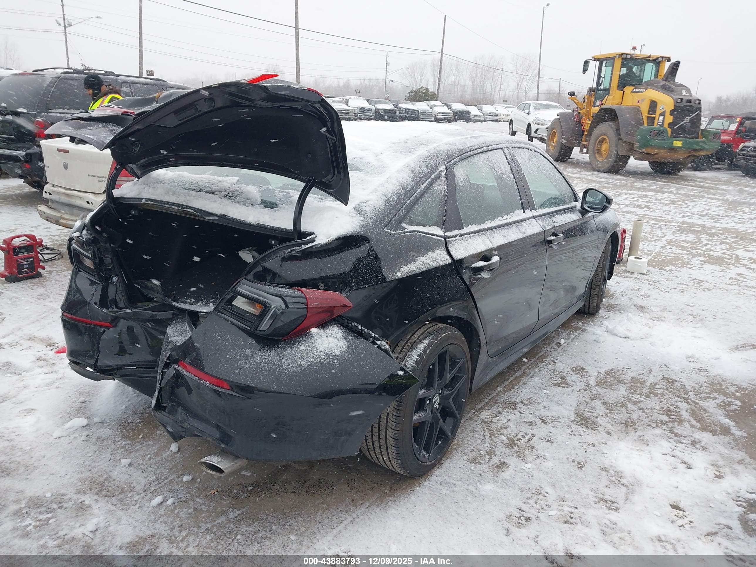 HONDA CIVIC image 4