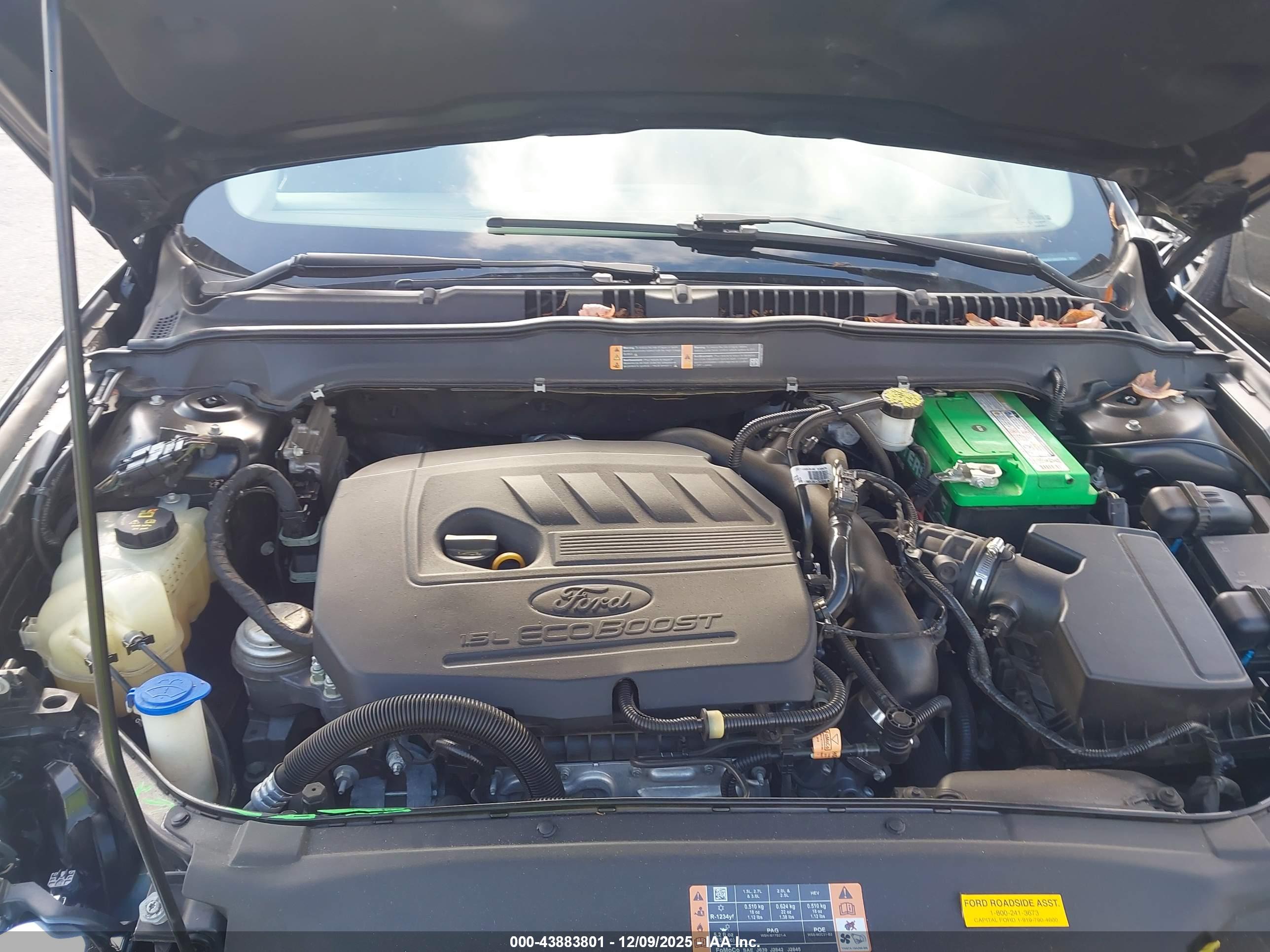 FORD FUSION image 10
