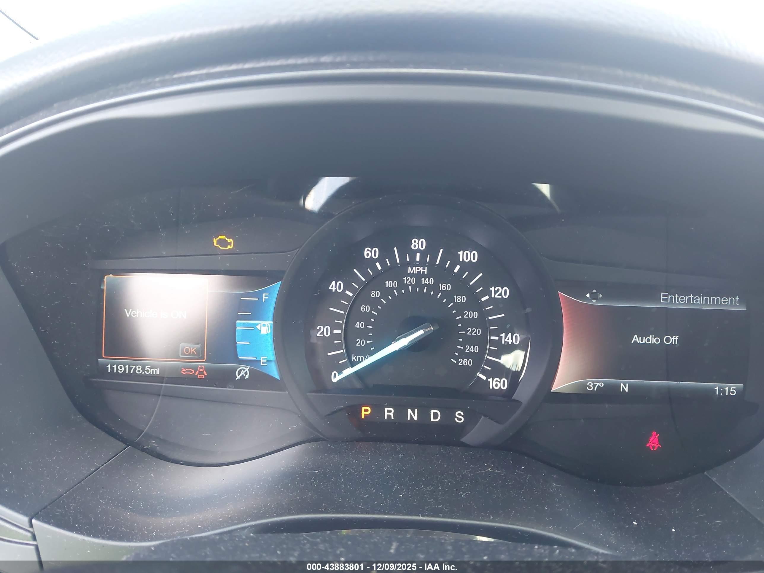 FORD FUSION image 7