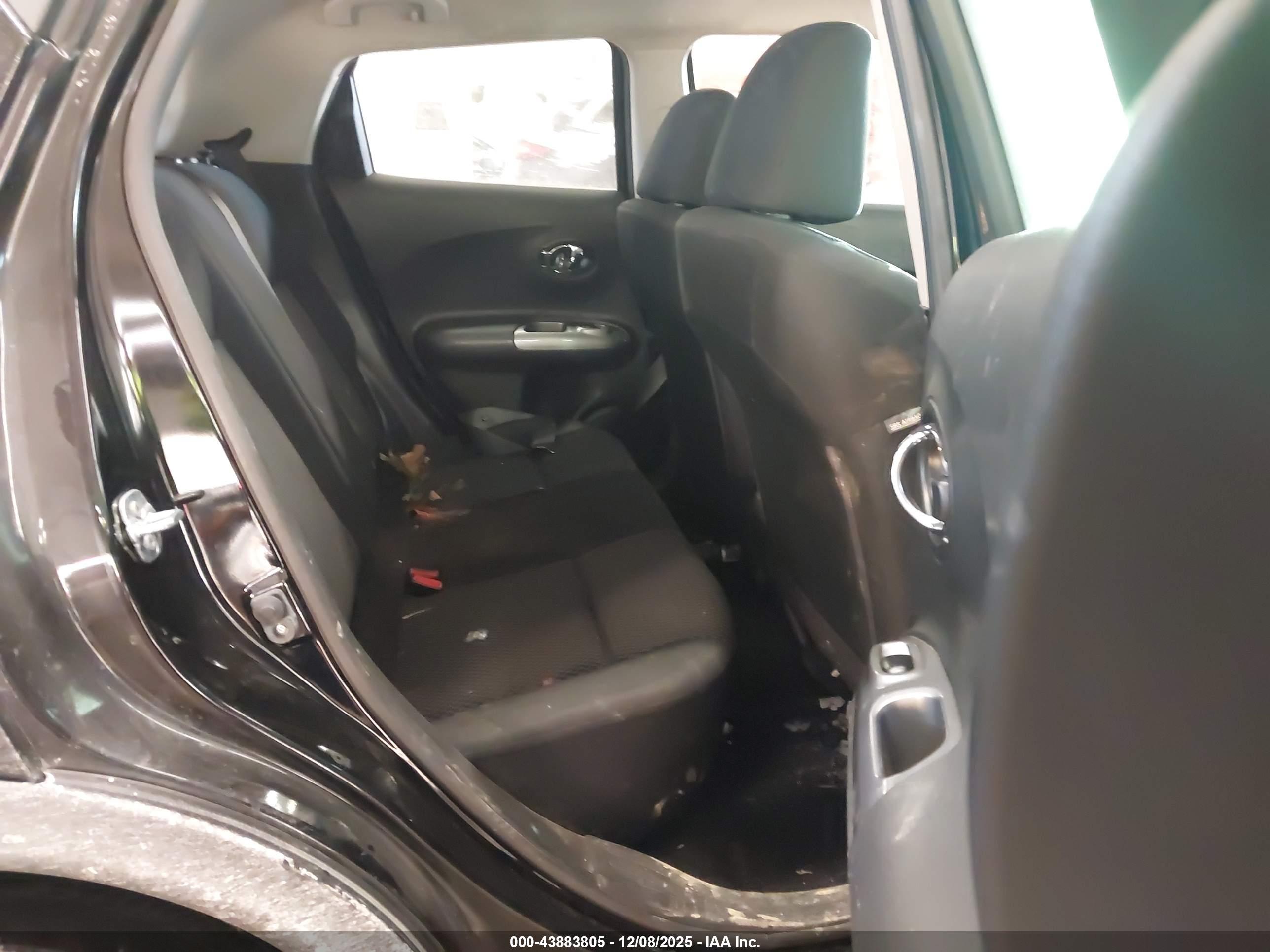 NISSAN JUKE image 8