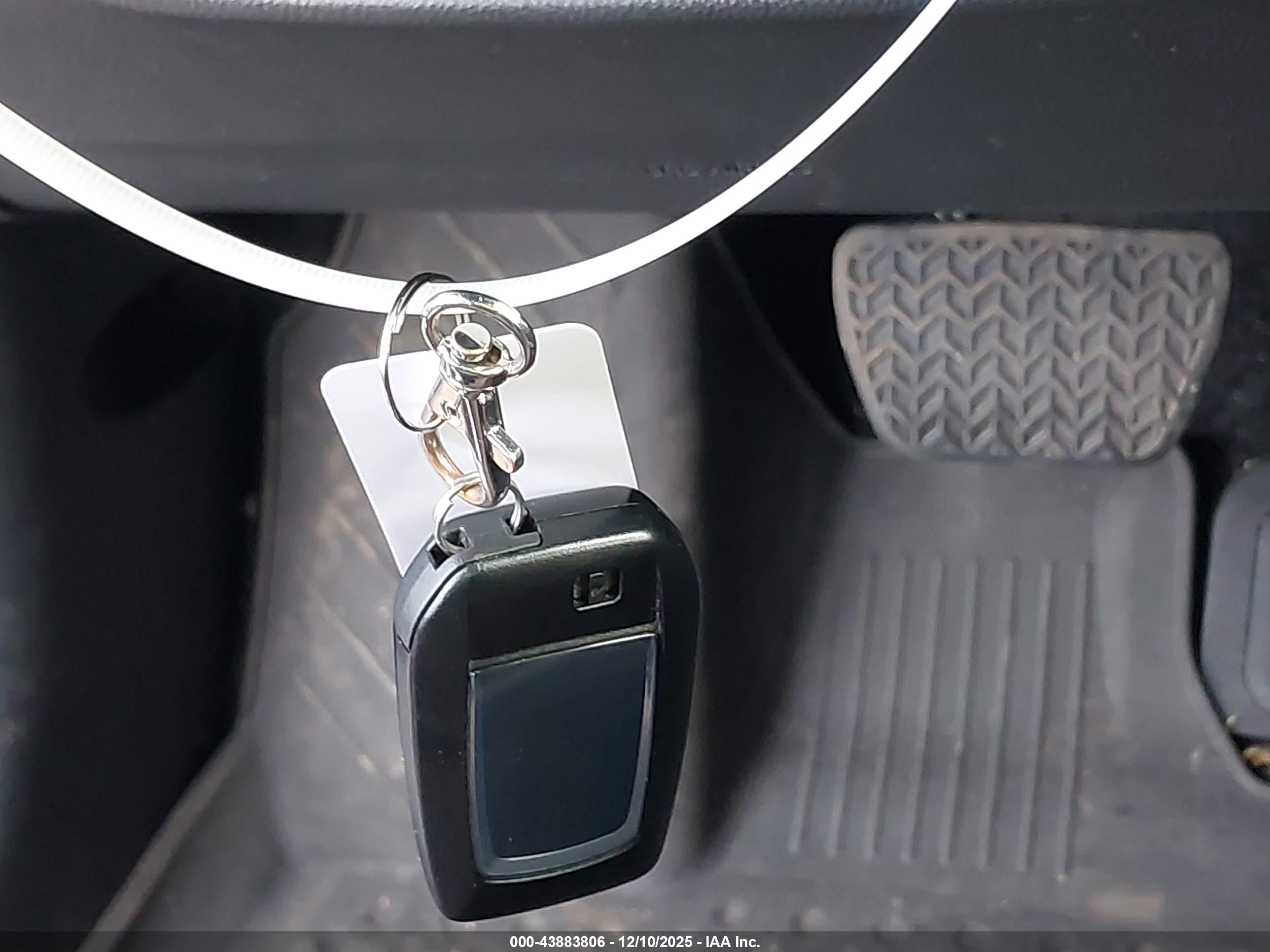 TOYOTA GRAND image 11