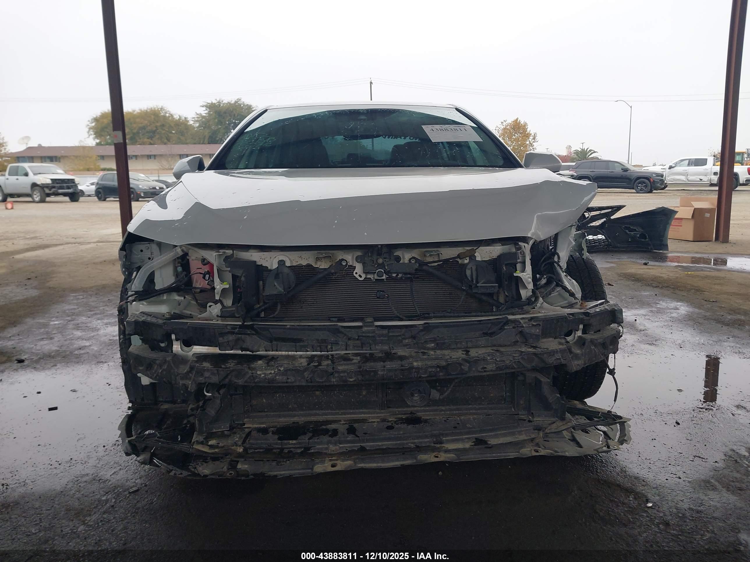 TOYOTA CAMRY image 6