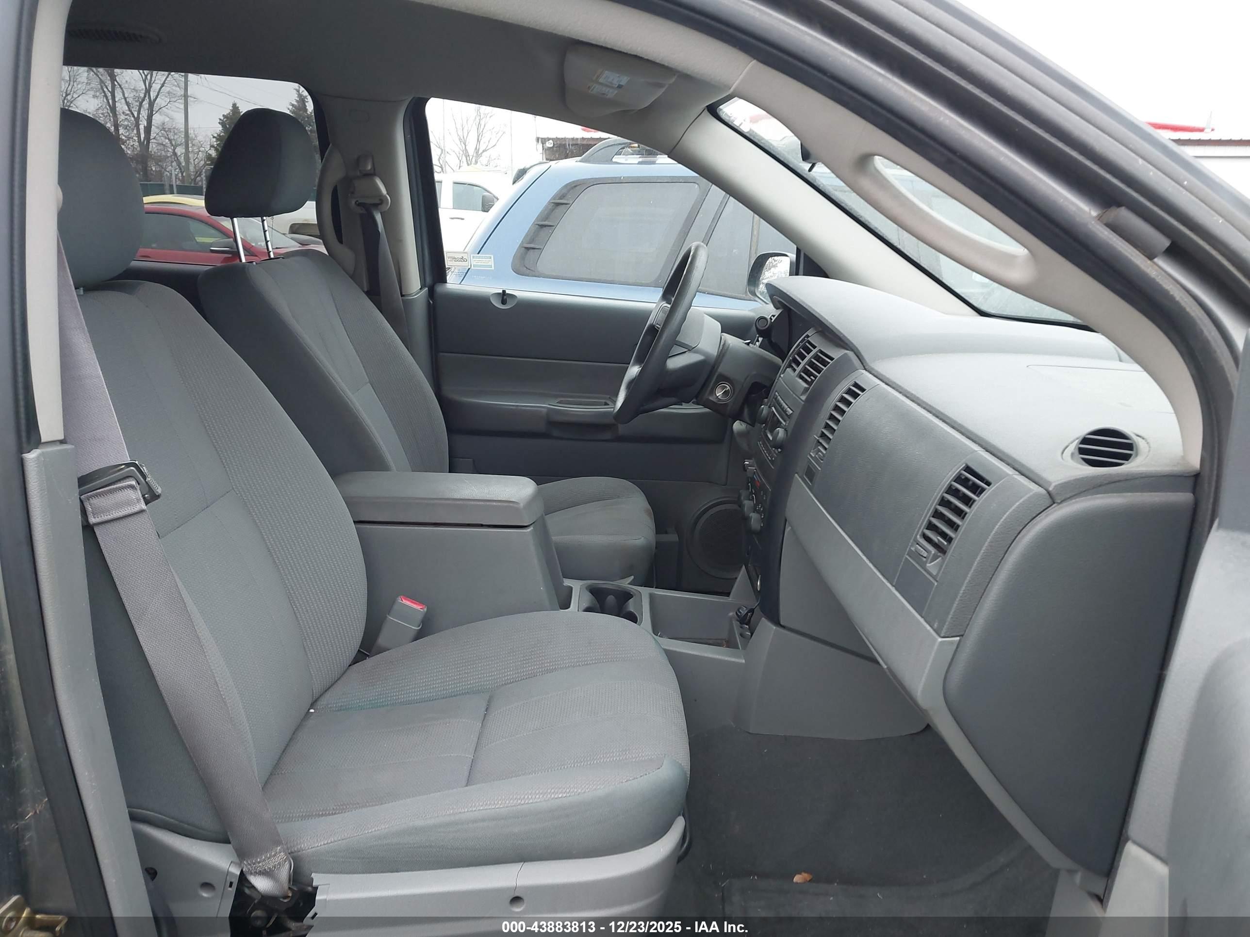 DODGE DURANGO image 5