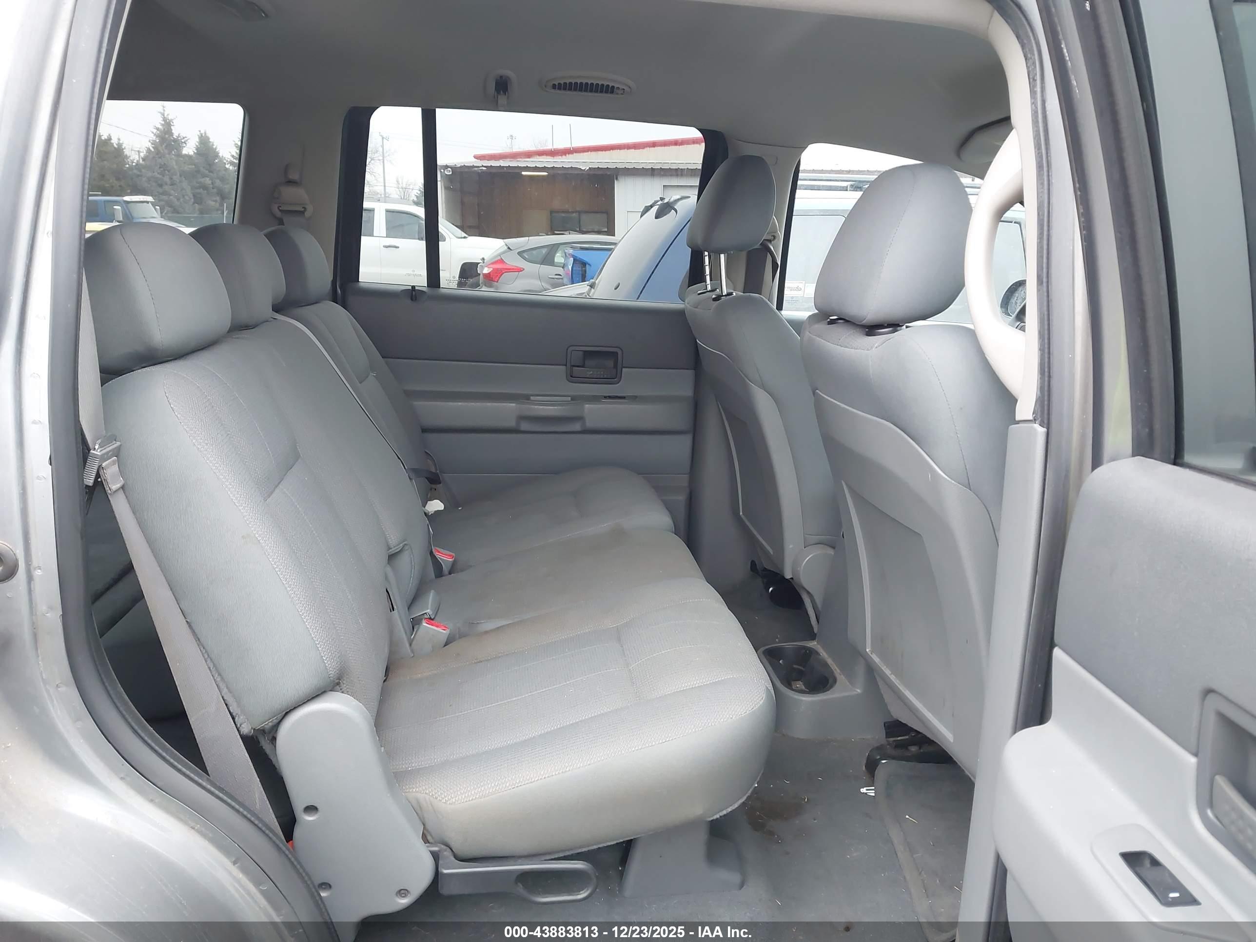 DODGE DURANGO image 8