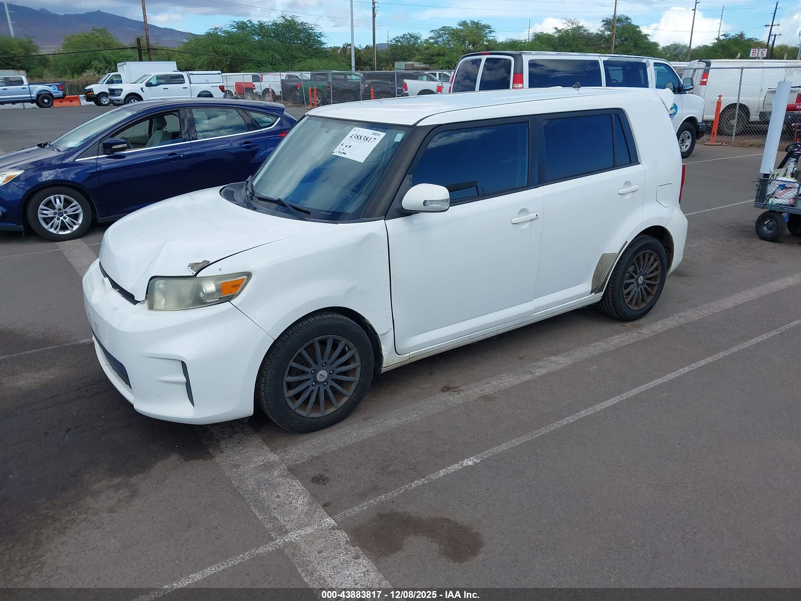 SCION XB image 2