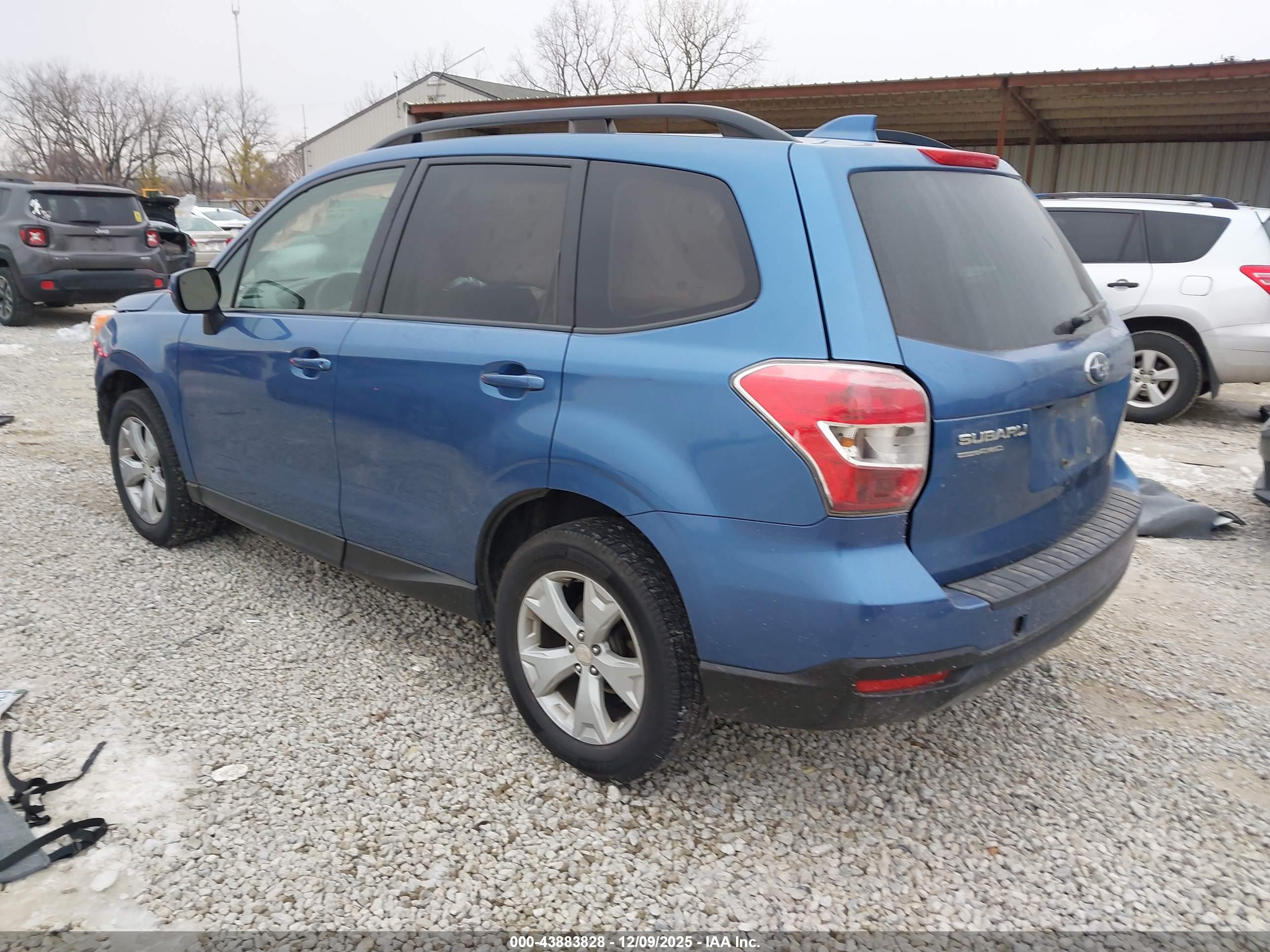 SUBARU FORESTER image 3