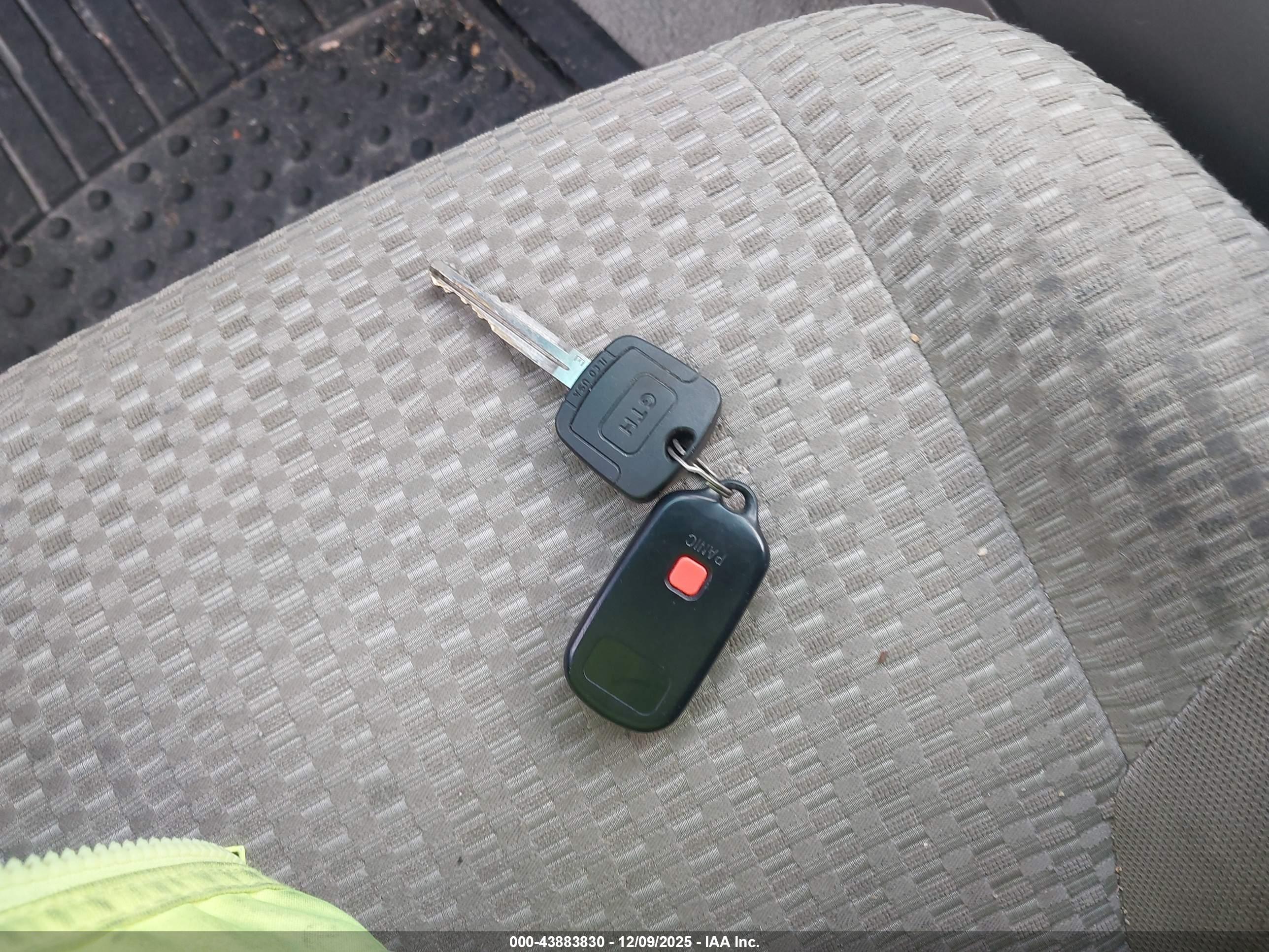 TOYOTA 4RUNNER image 11