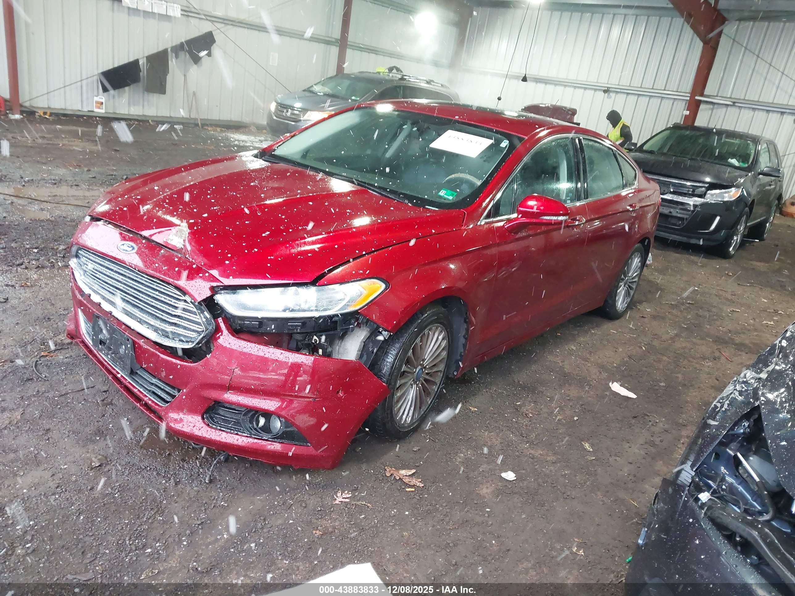 FORD FUSION image 2