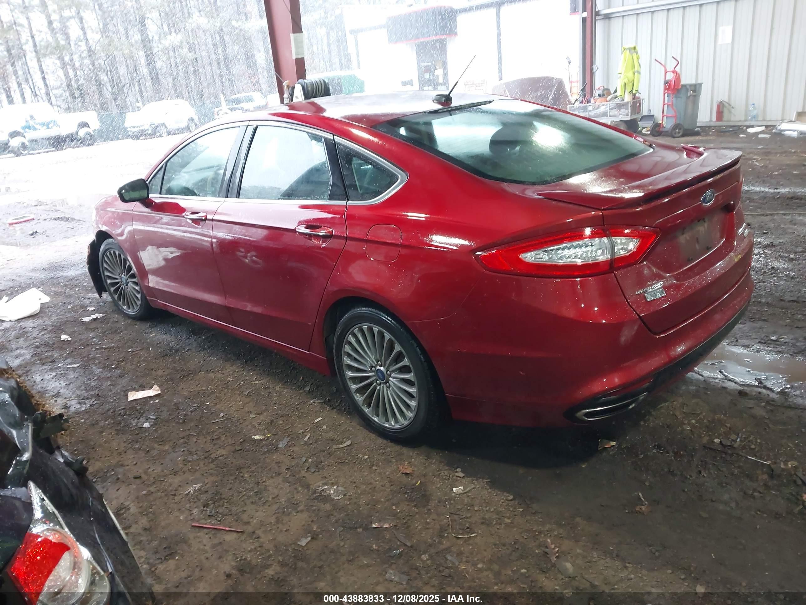 FORD FUSION image 3