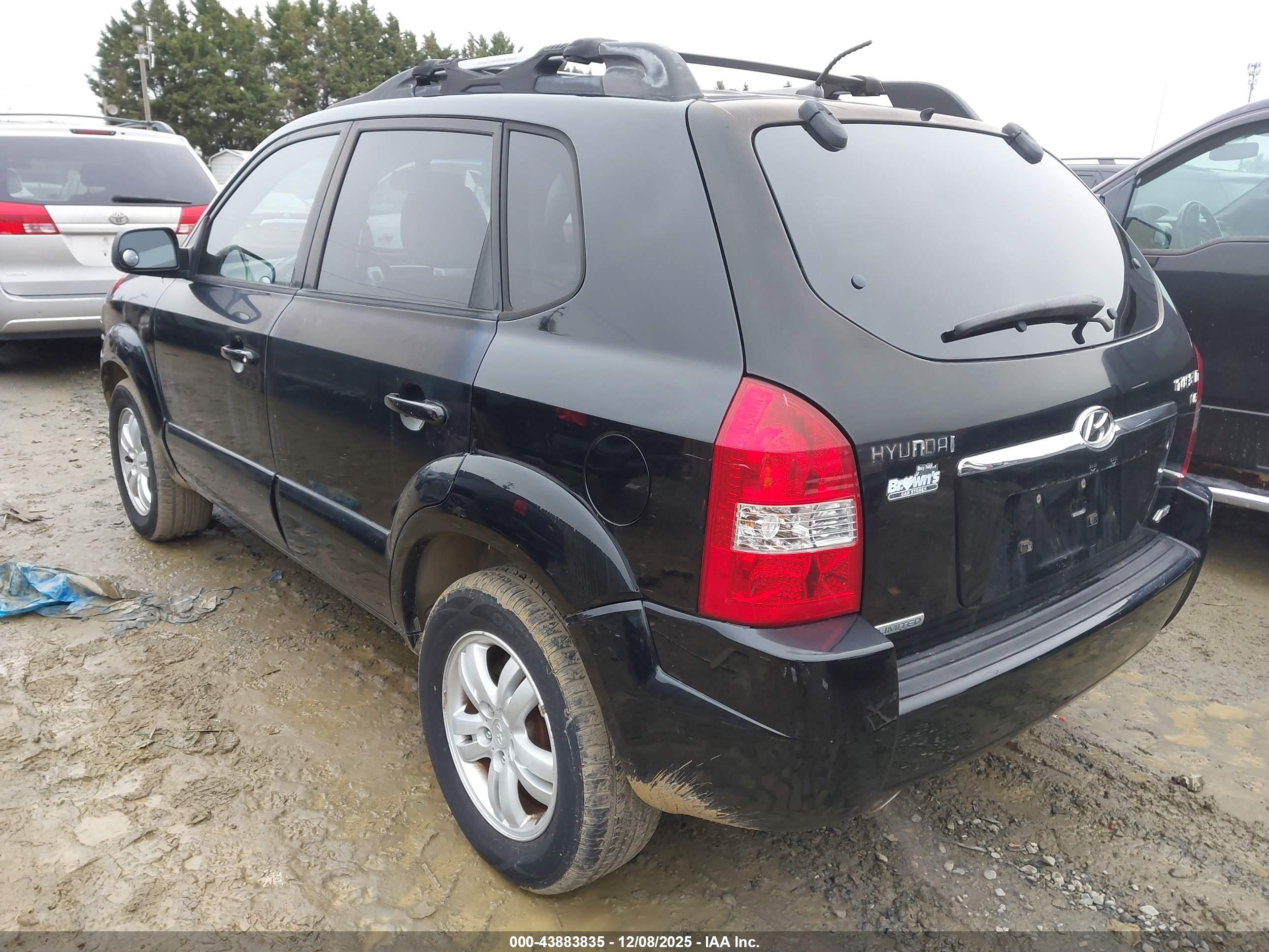 HYUNDAI TUCSON image 3