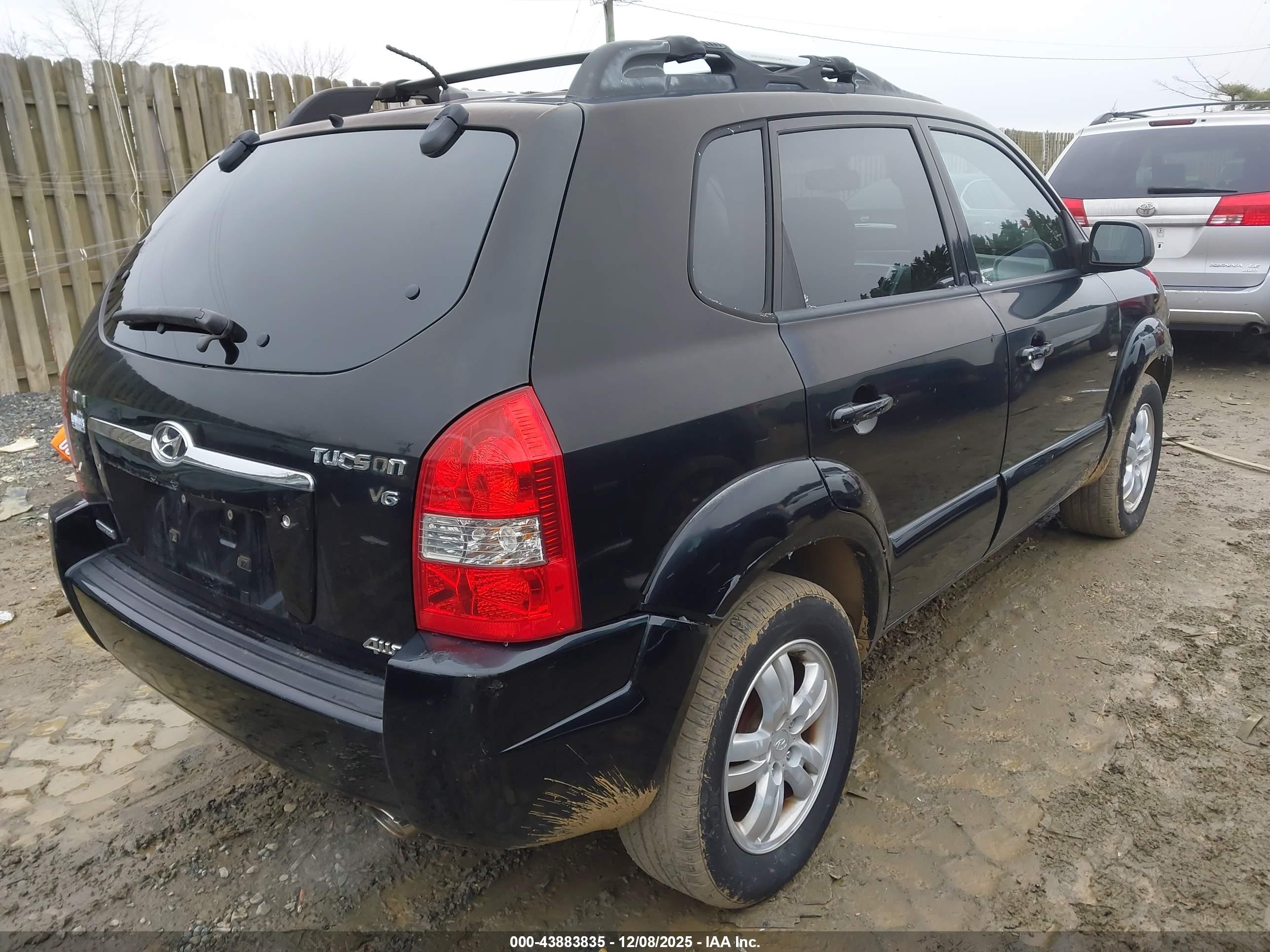 HYUNDAI TUCSON image 4
