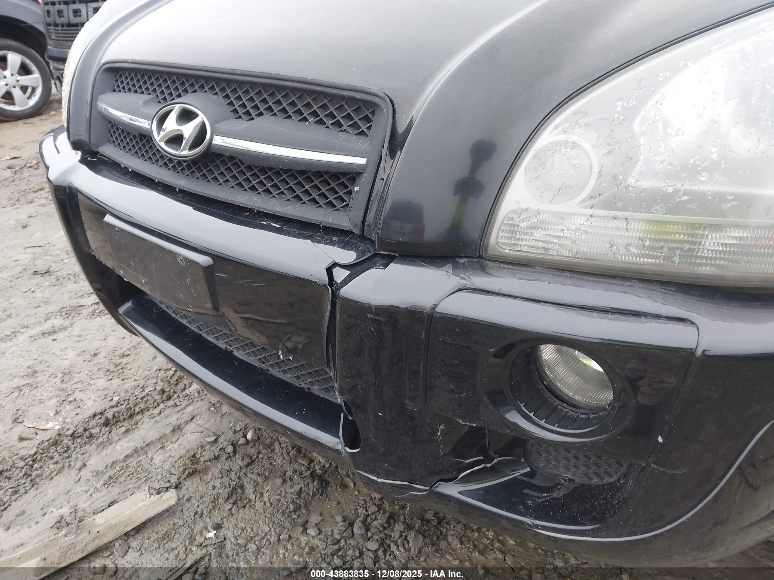 HYUNDAI TUCSON image 6