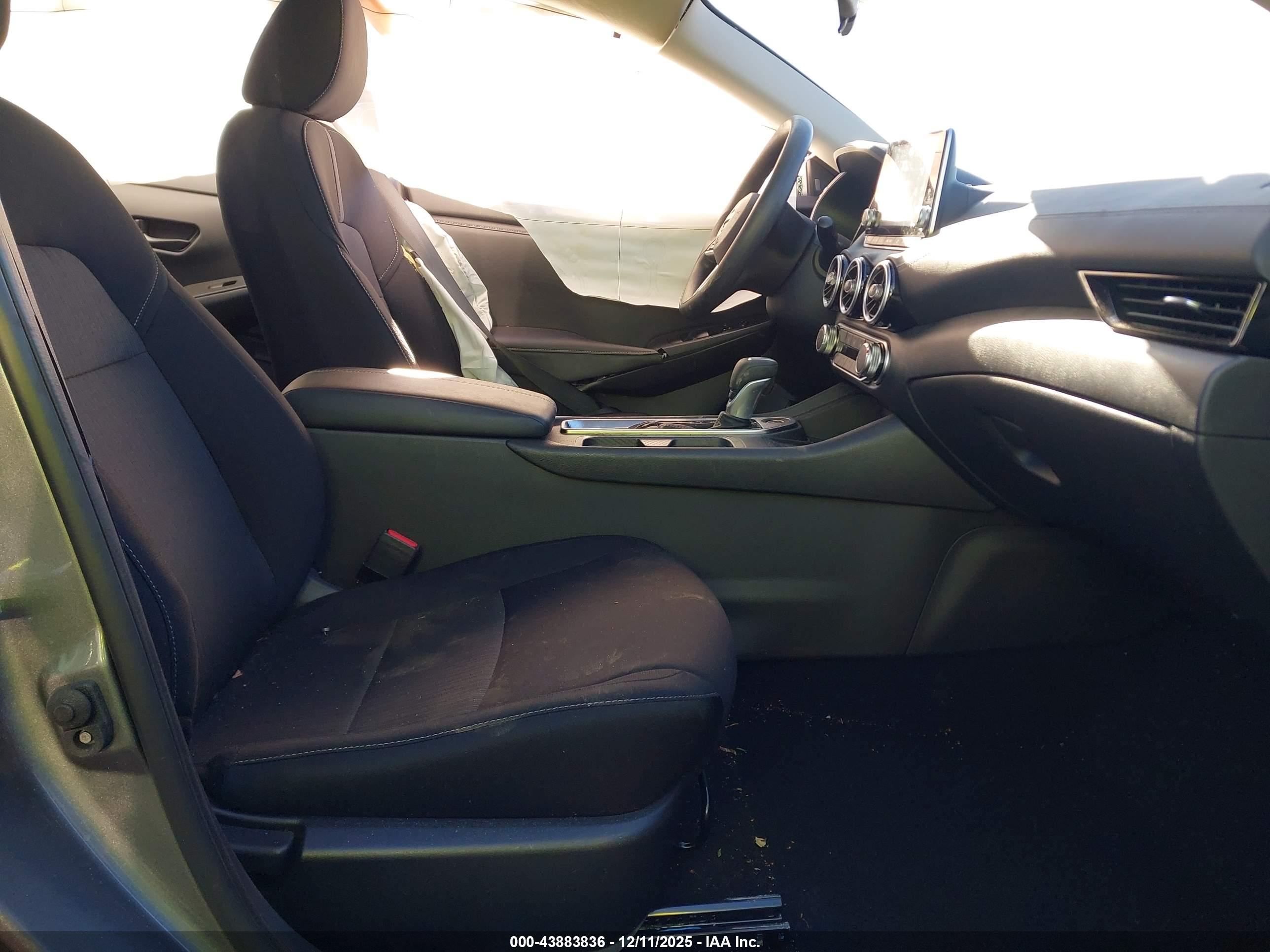 NISSAN SENTRA image 5