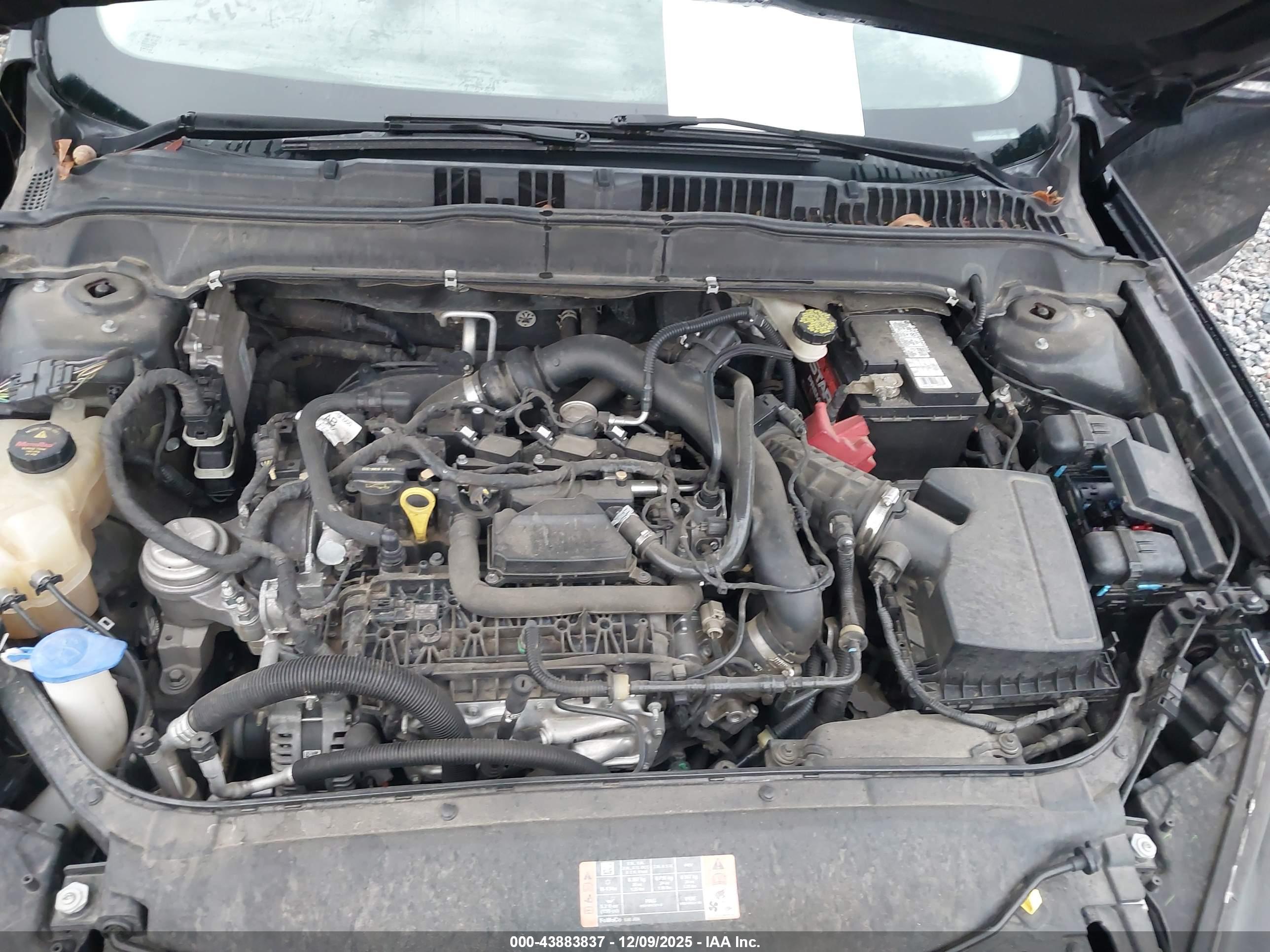 FORD FUSION image 10