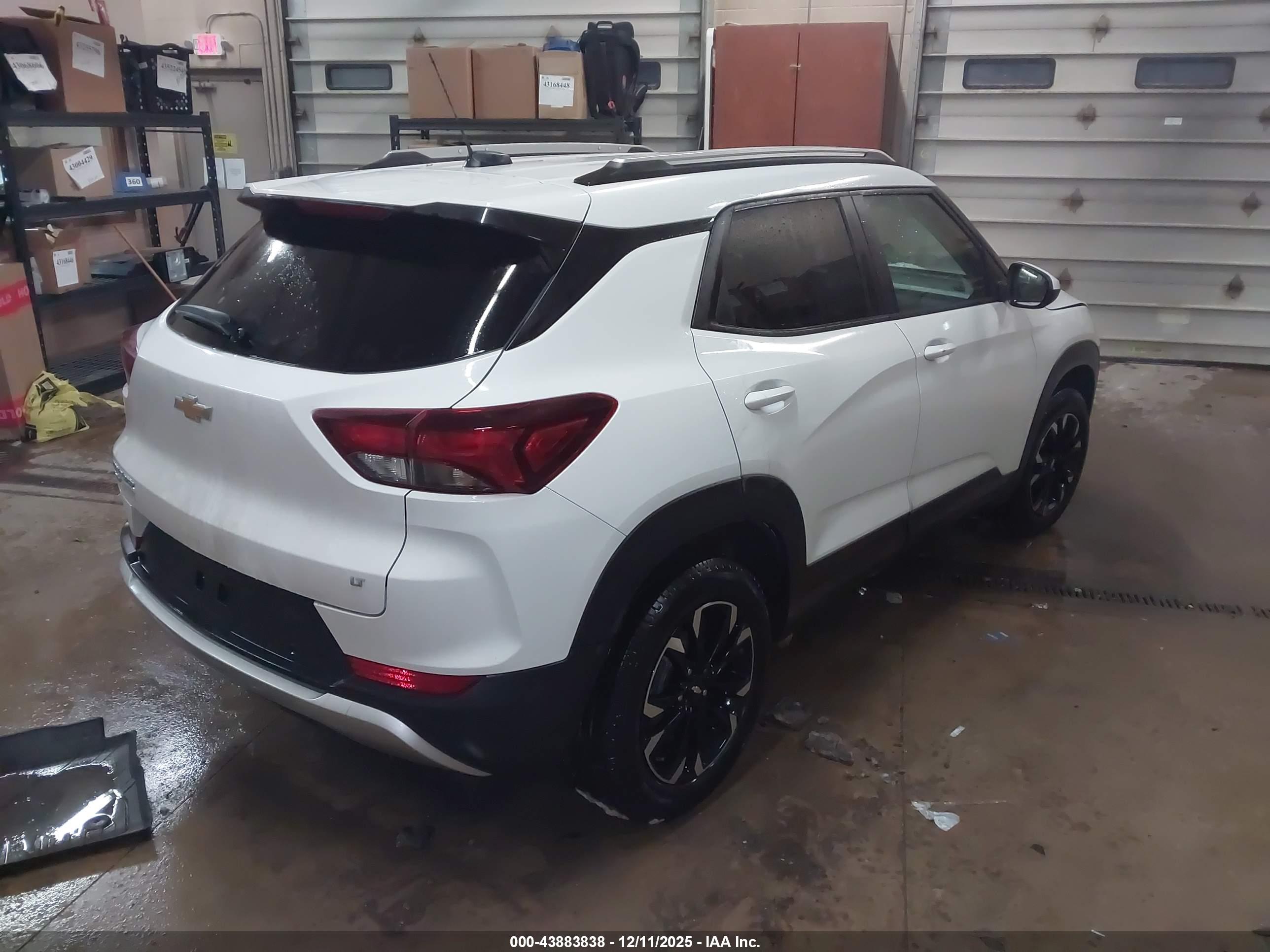 CHEVROLET TRAILBLAZER image 4