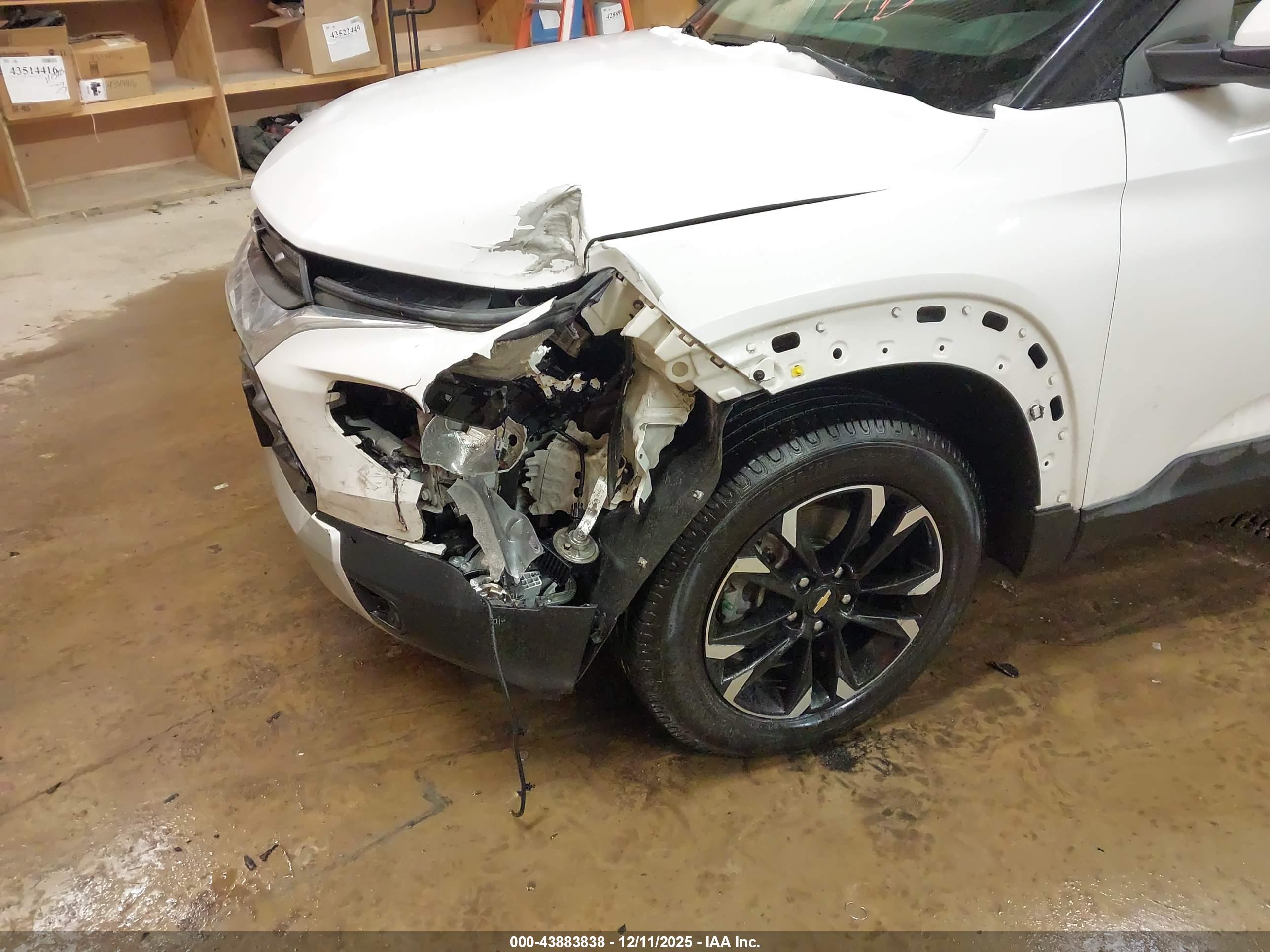 CHEVROLET TRAILBLAZER image 6