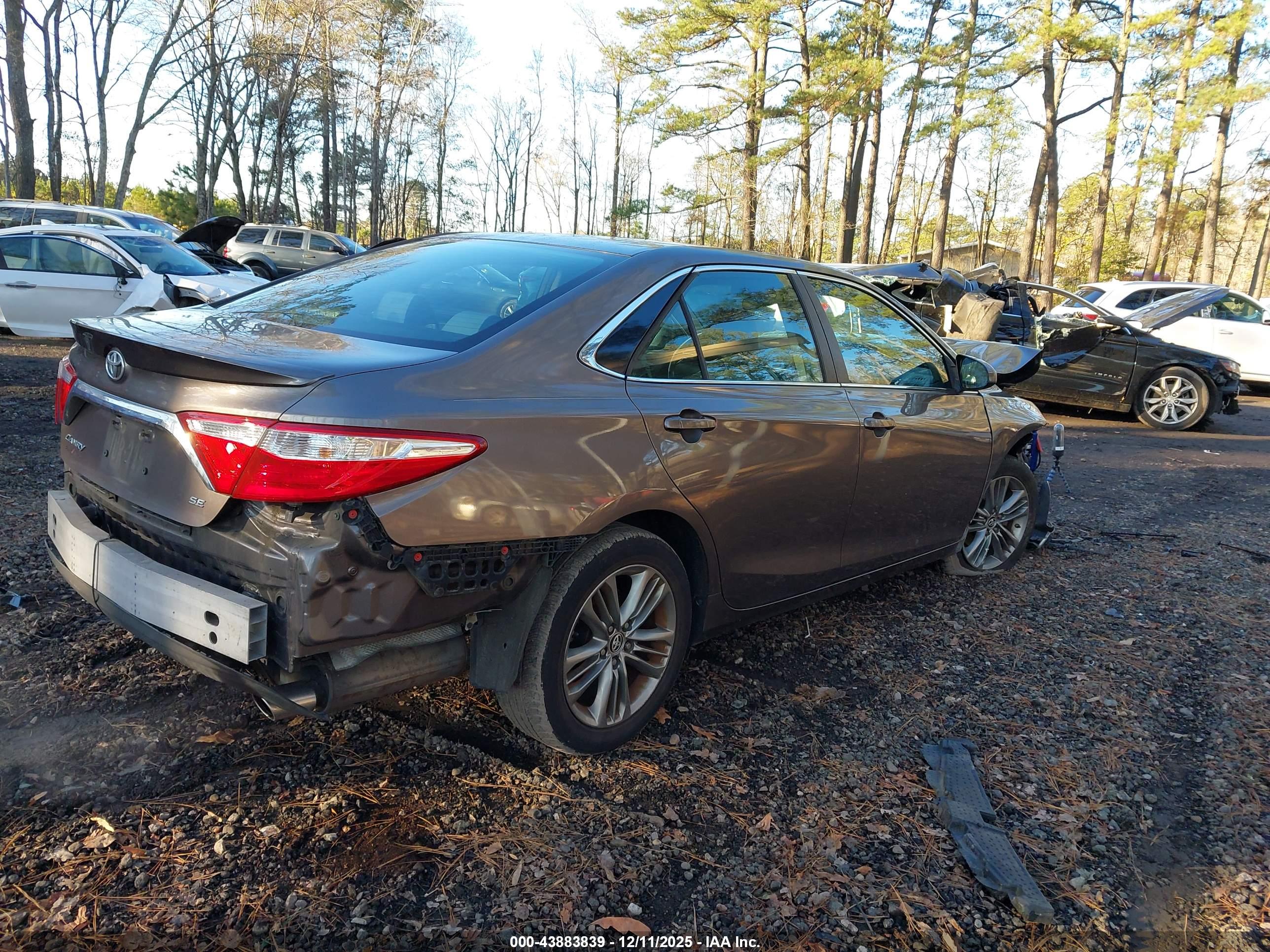 TOYOTA CAMRY image 4