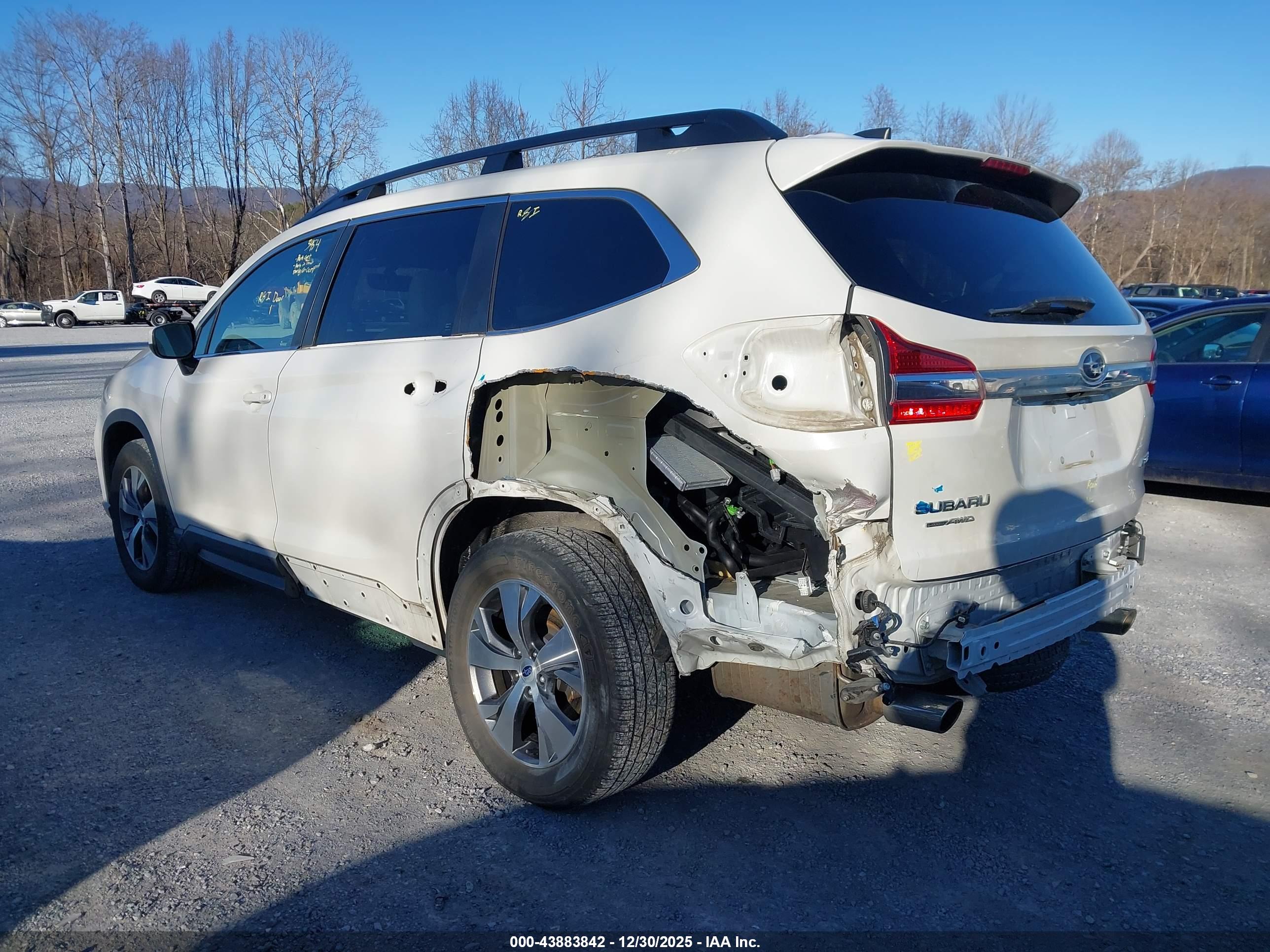 SUBARU ASCENT image 6