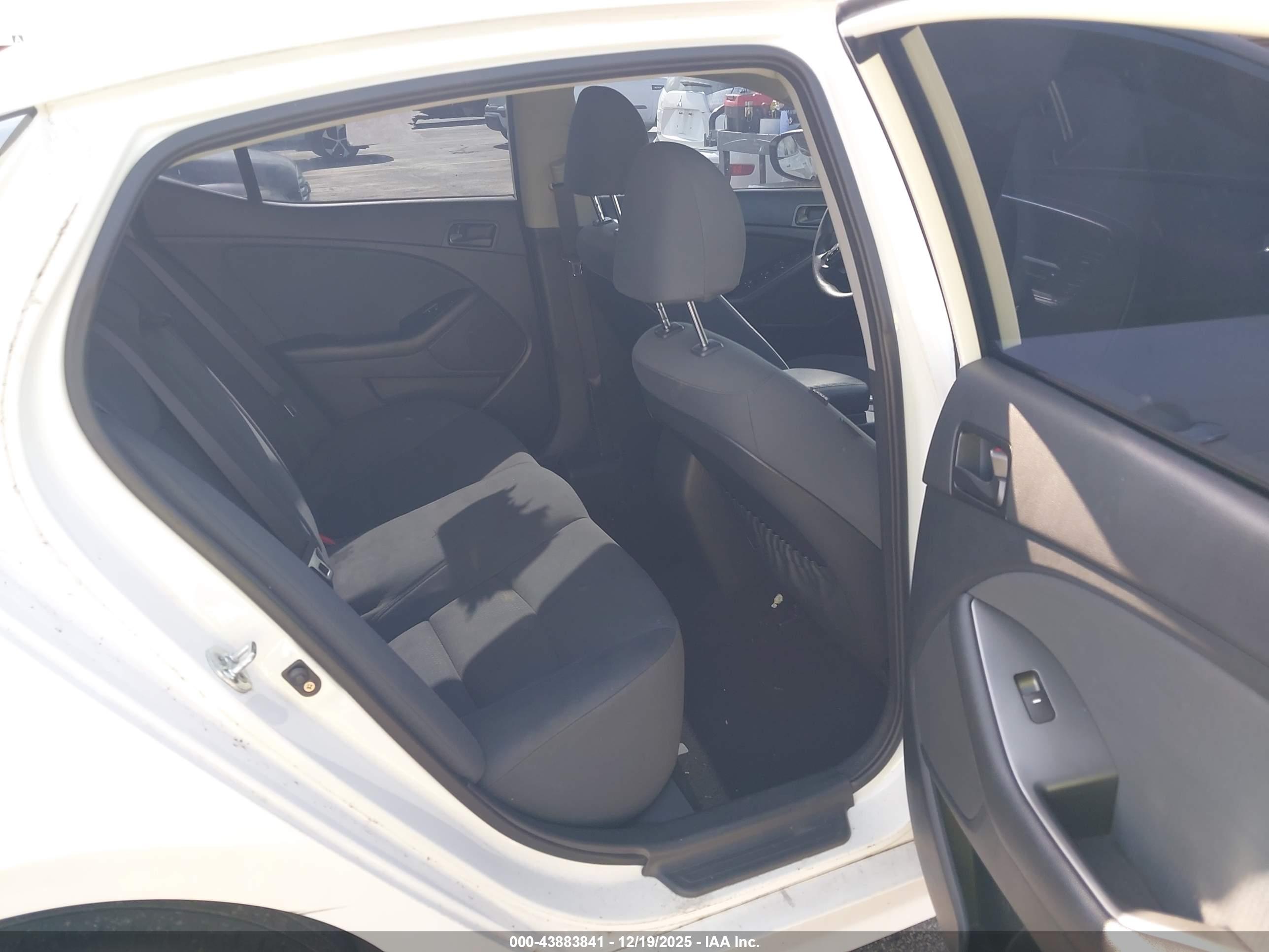KIA OPTIMA image 8