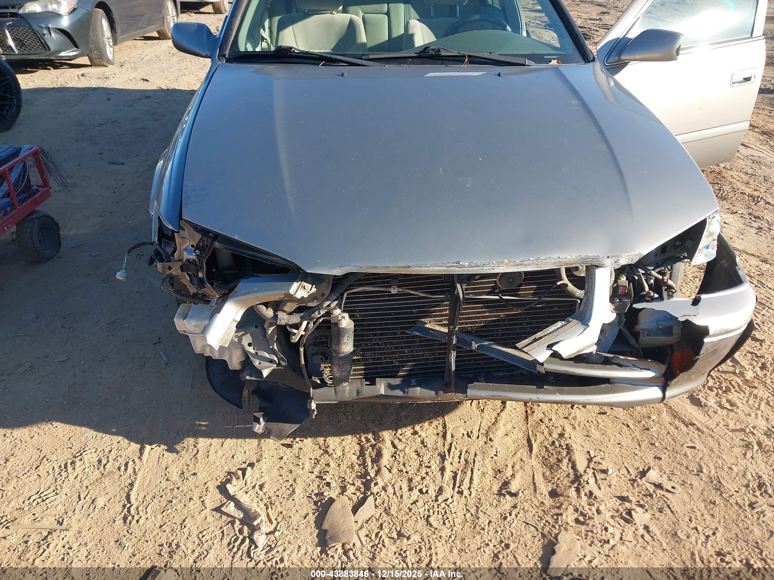 TOYOTA CAMRY image 6