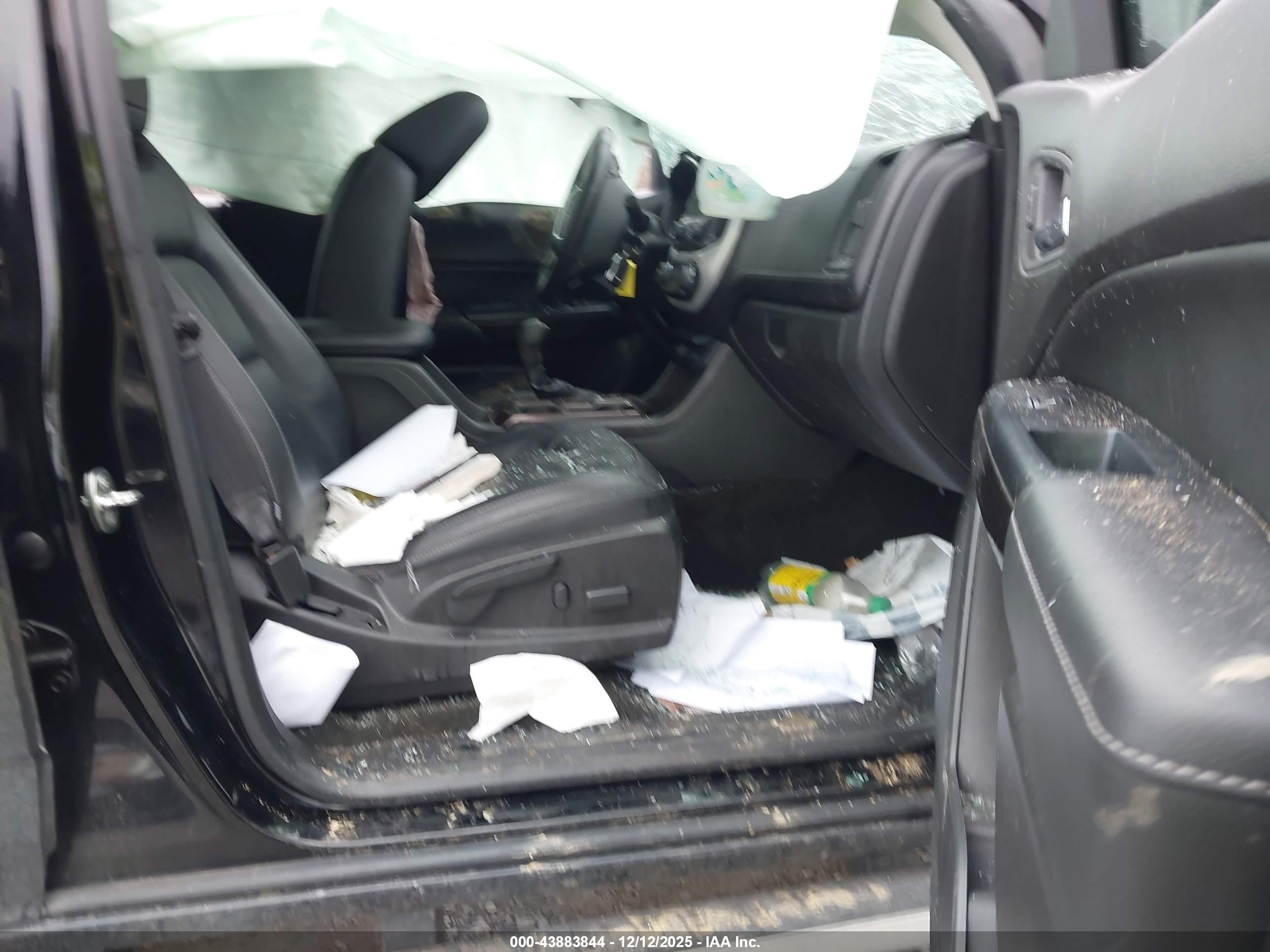GMC CANYON image 5