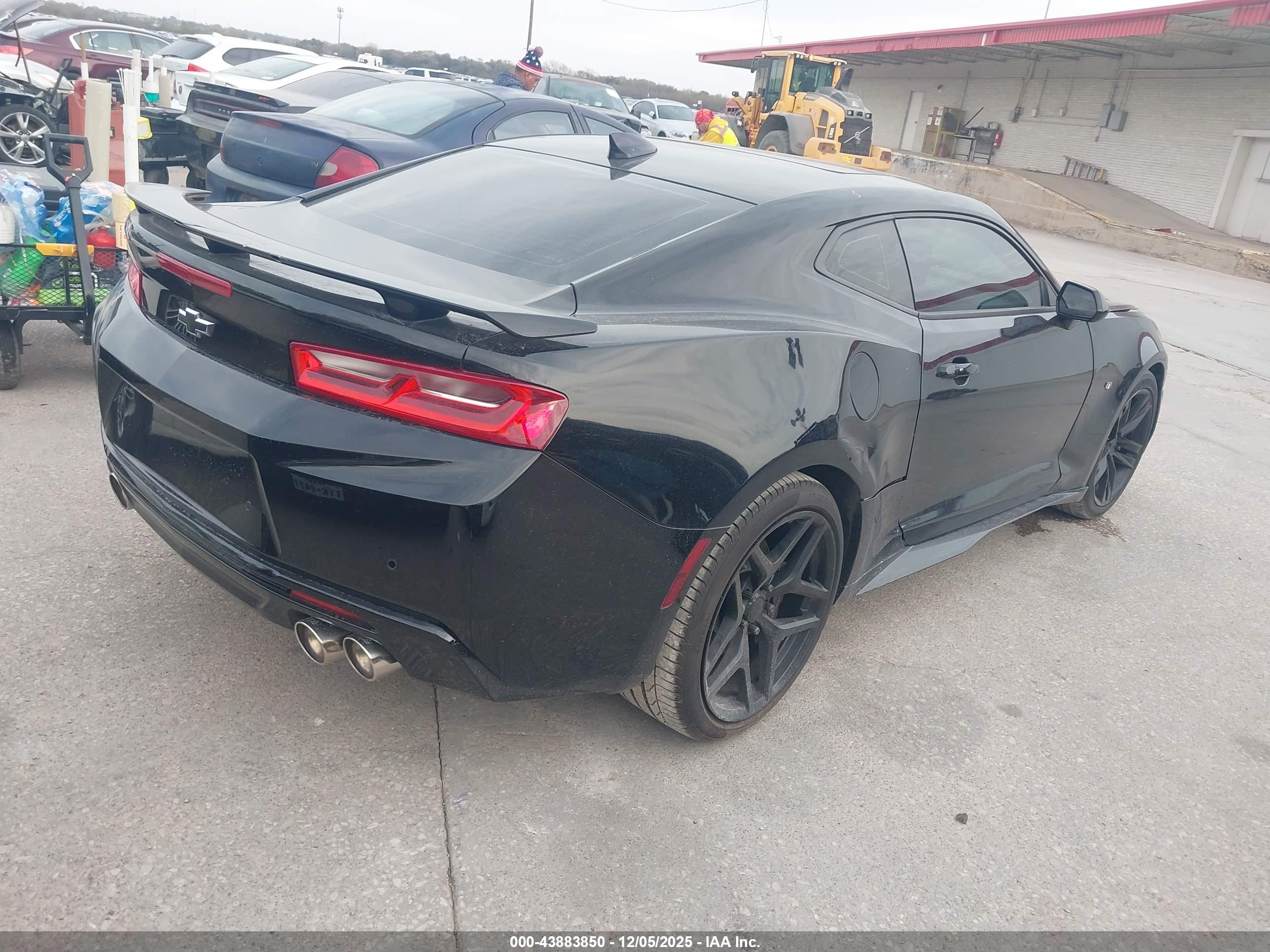 CHEVROLET CAMARO image 4