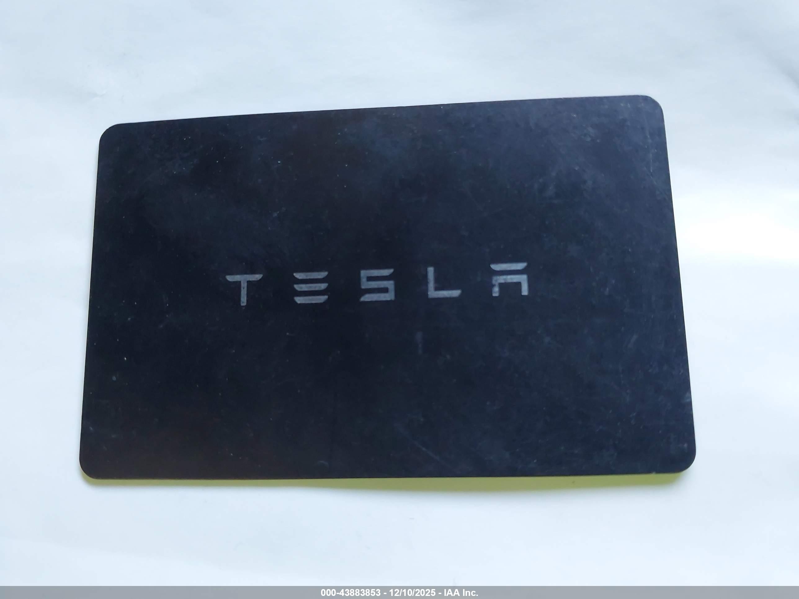 TESLA MODEL image 11