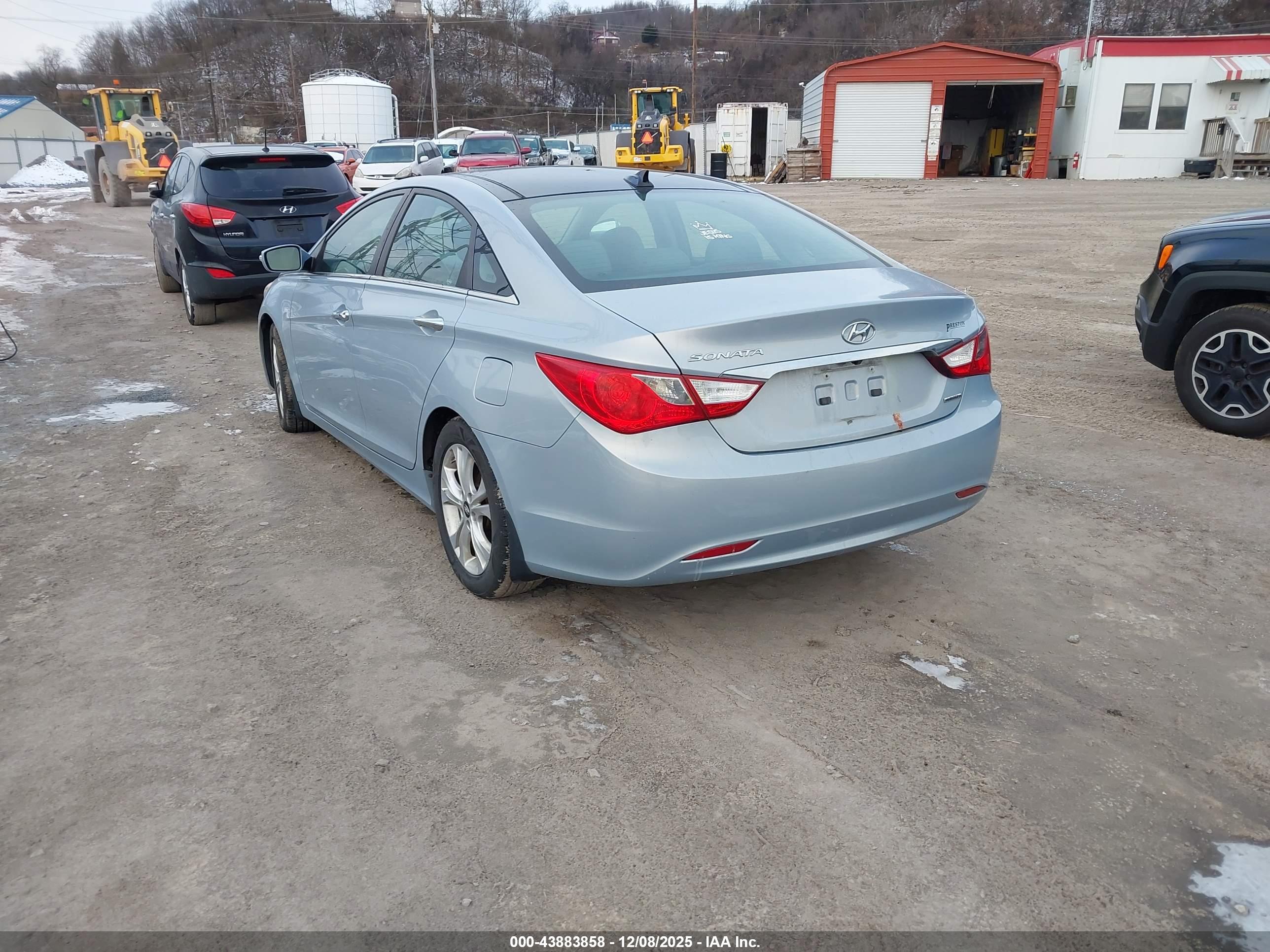 HYUNDAI SONATA image 3