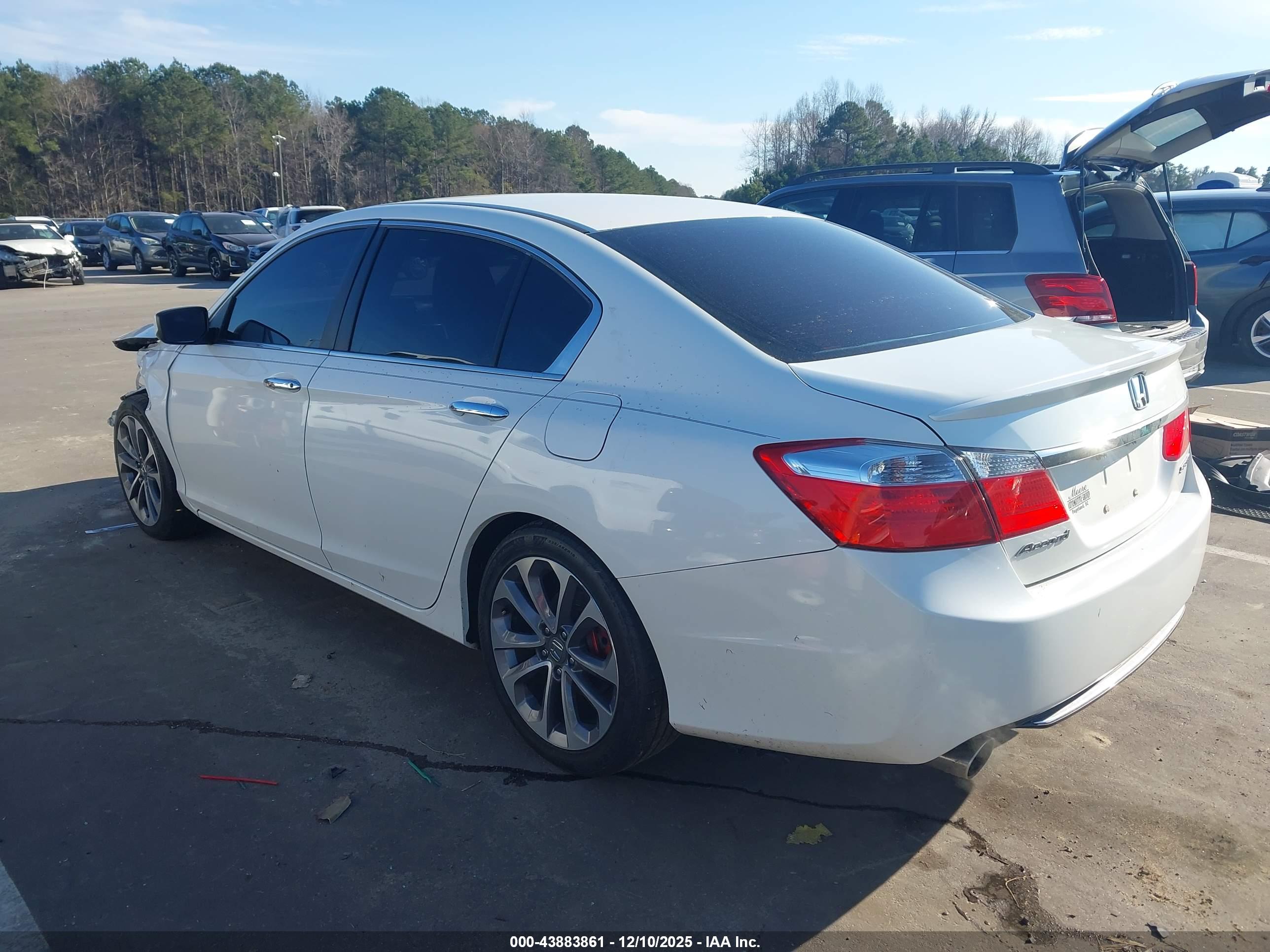HONDA ACCORD image 3