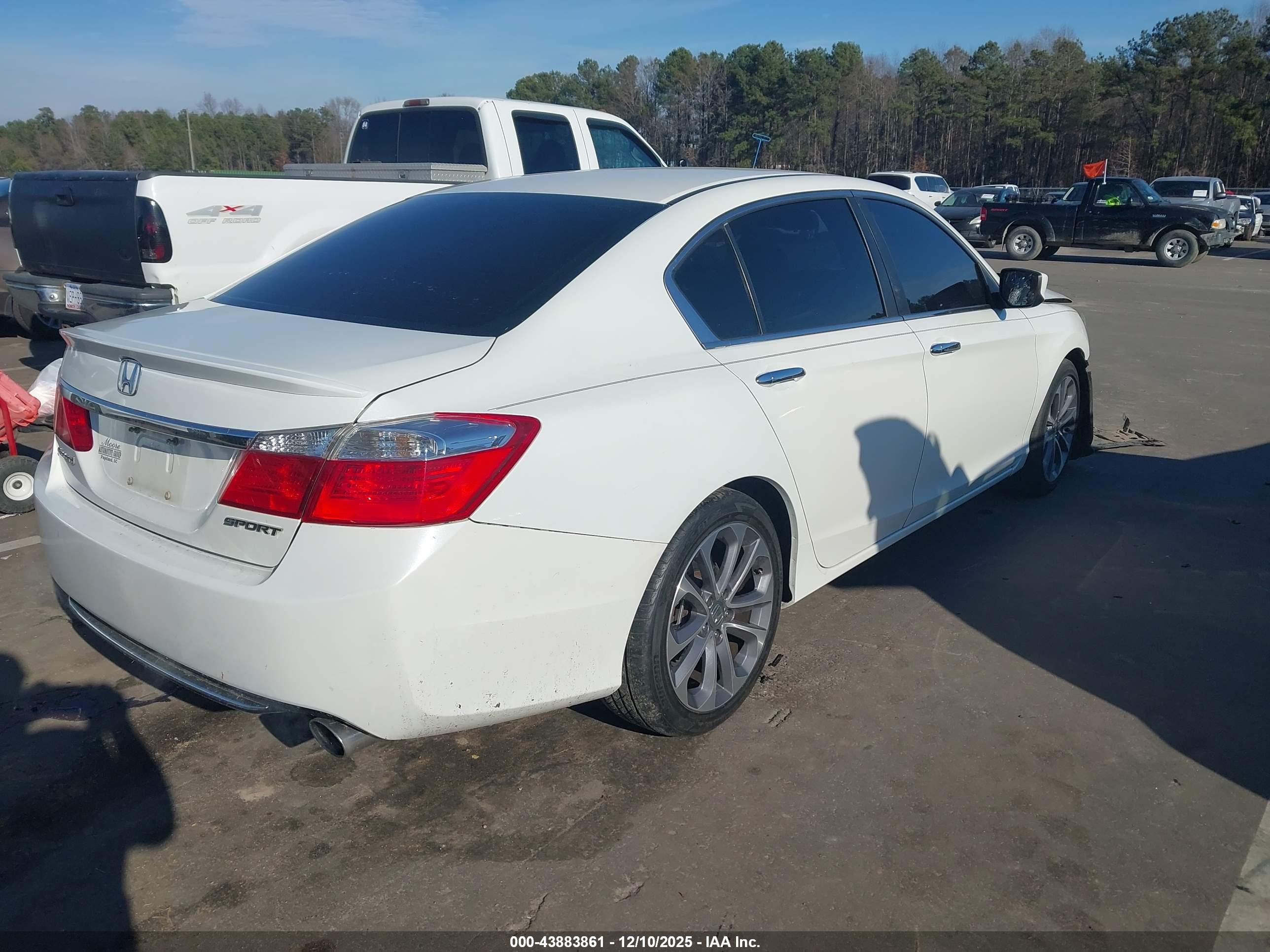 HONDA ACCORD image 4