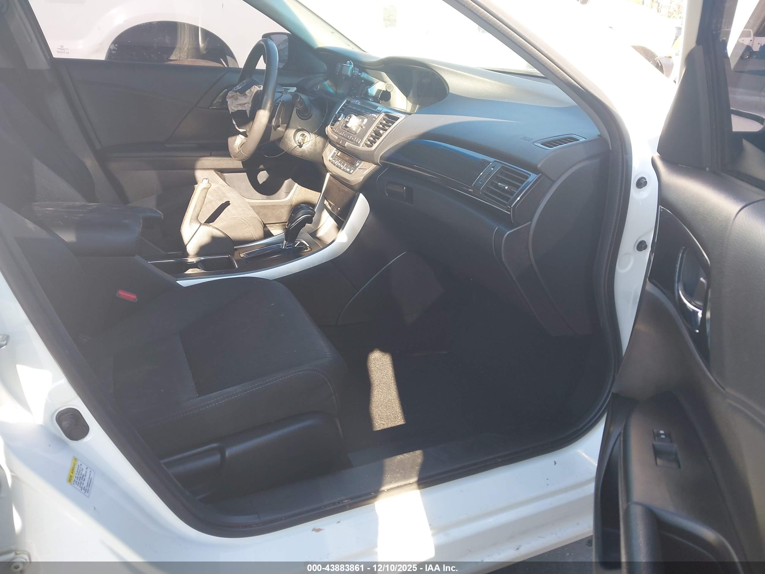 HONDA ACCORD image 5